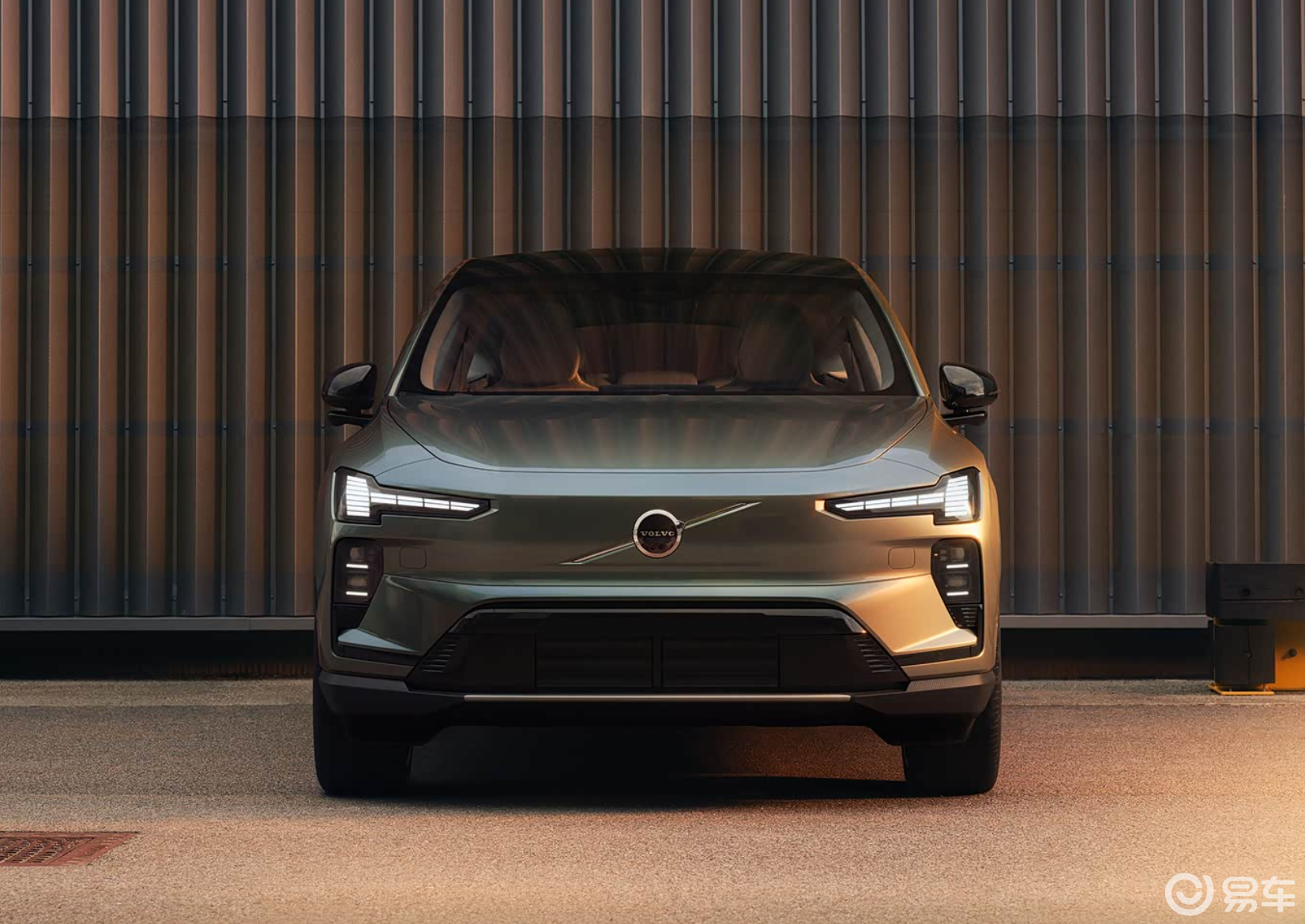 终于来了！沃尔沃EX60首发，28个喇叭是卖点