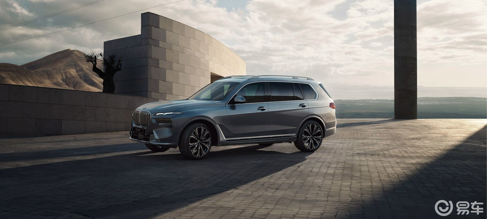 售价92.8万元起！新款宝马X7正式上市，产自泰国