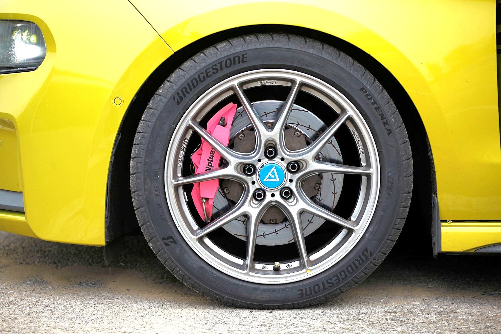 2025年度最具驾趣跑车轮胎——普利司通搏天族SPORT