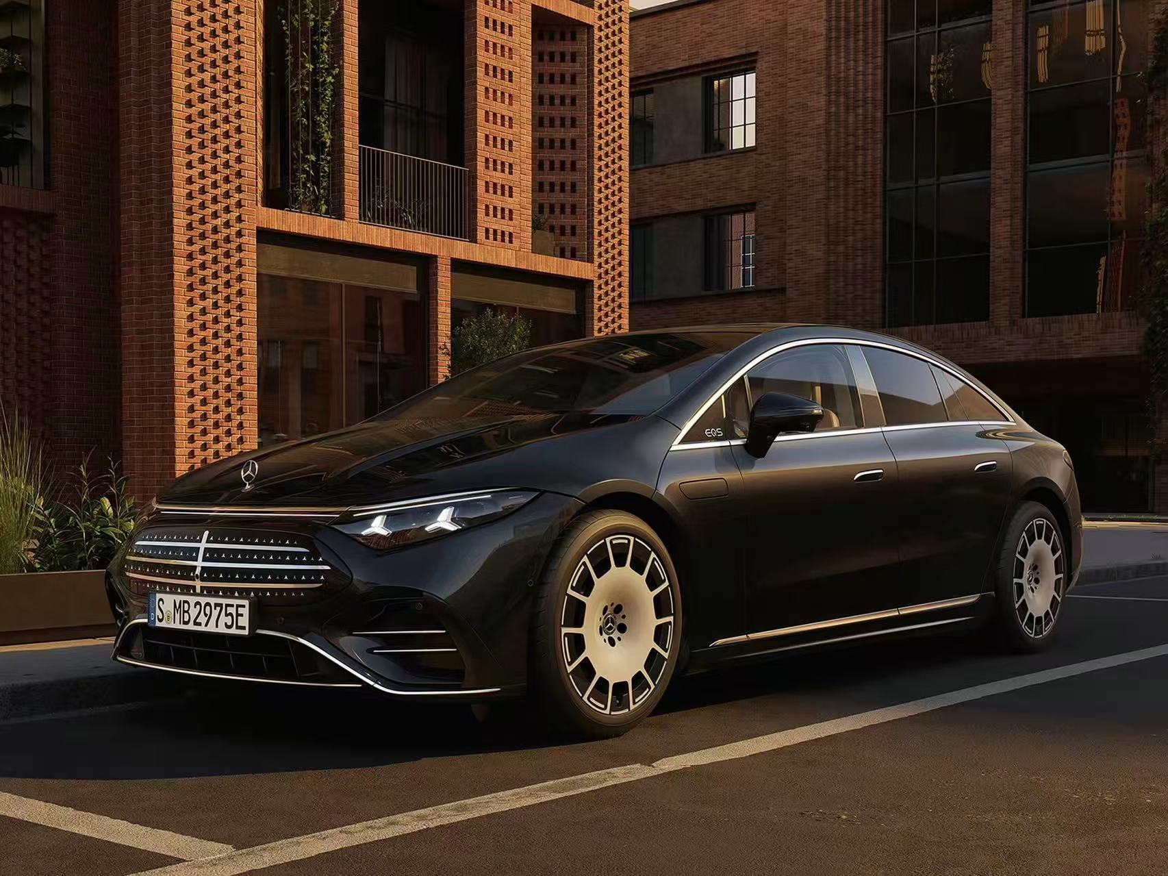 奔驰EQS发布|800V+两档变速+线控转向