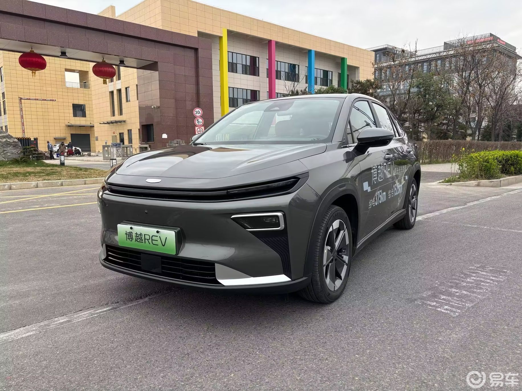 1525km续航，吉利博越REV把增程SUV的桌子掀了
