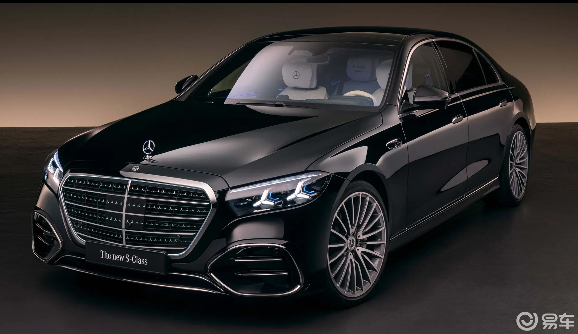 2700个部件换血！新款S级首搭44℃加热安全带