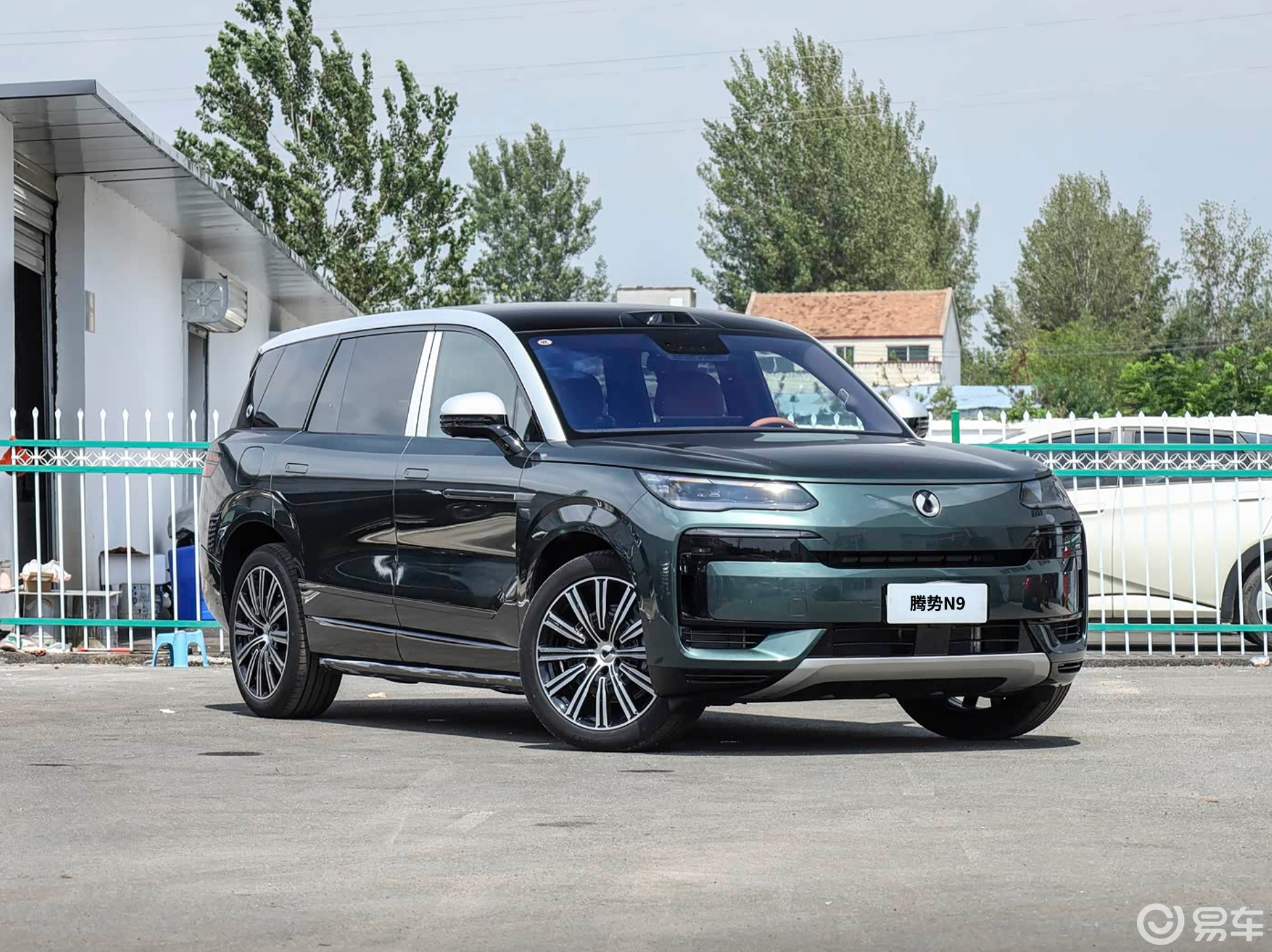 新腾势N9大尺寸五门六座插混SUV，改款之后有哪些升级？