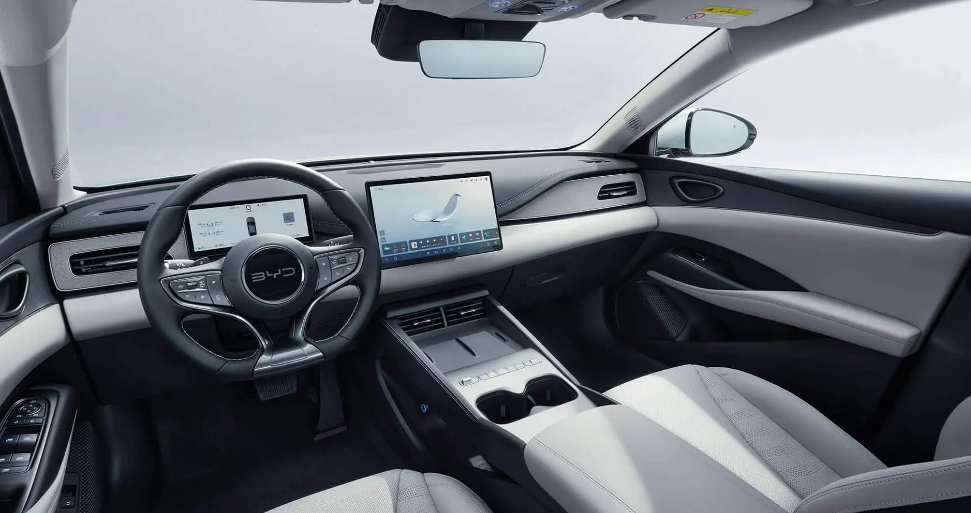 2026款海豹双车太原上市 210KM续航重塑家轿标杆