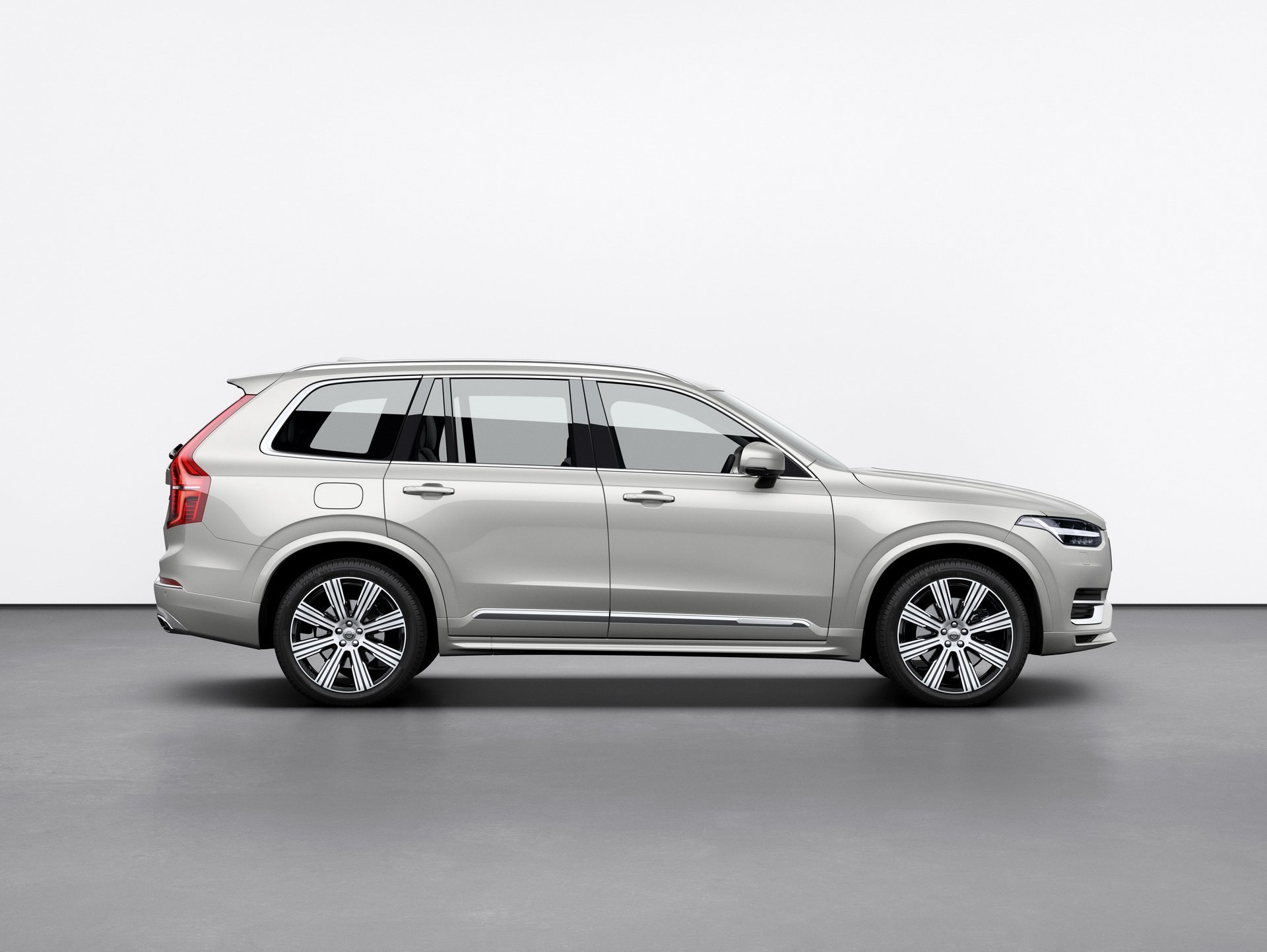 沃尔沃xc90外观