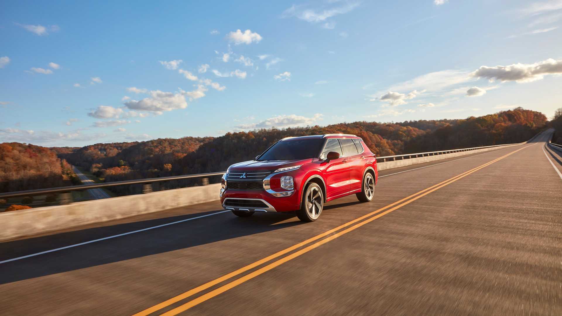 2022款全新三菱欧蓝德上市起售折合167万