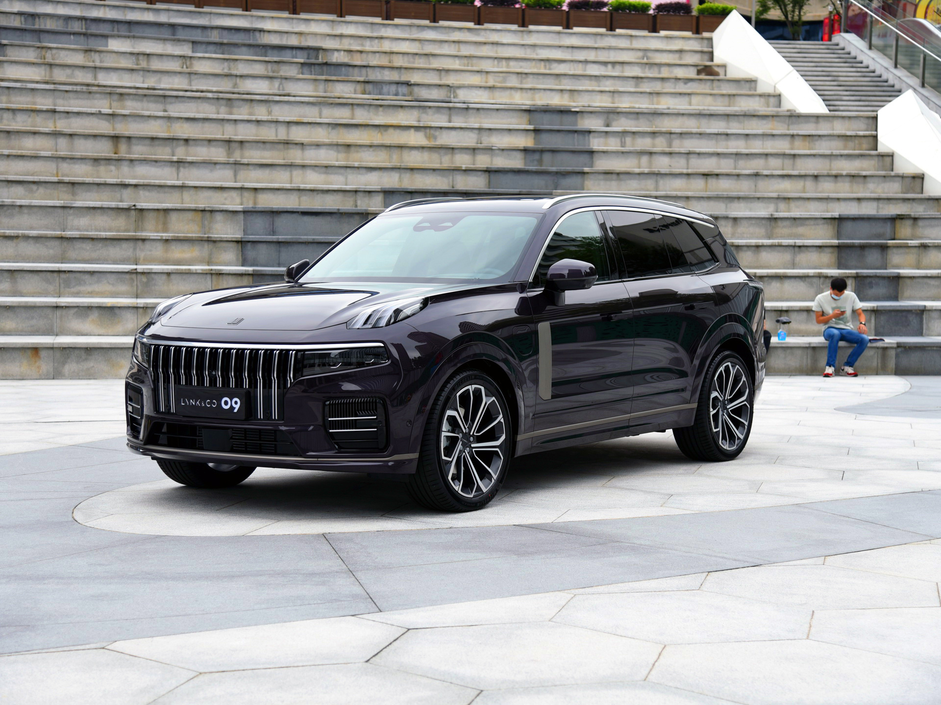 领克09正式下线公布预售价格 27 40万元 易车