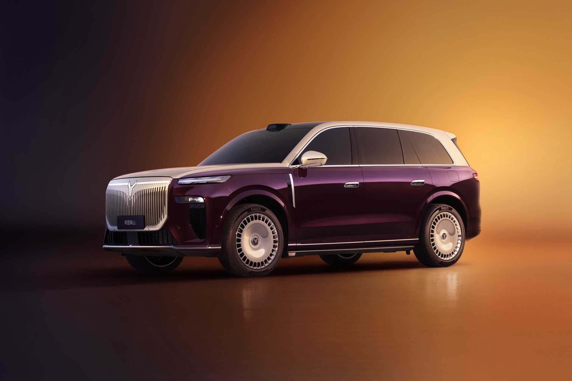 岚图泰山32扬声器打造全景声场 解锁“出行影院”新体验