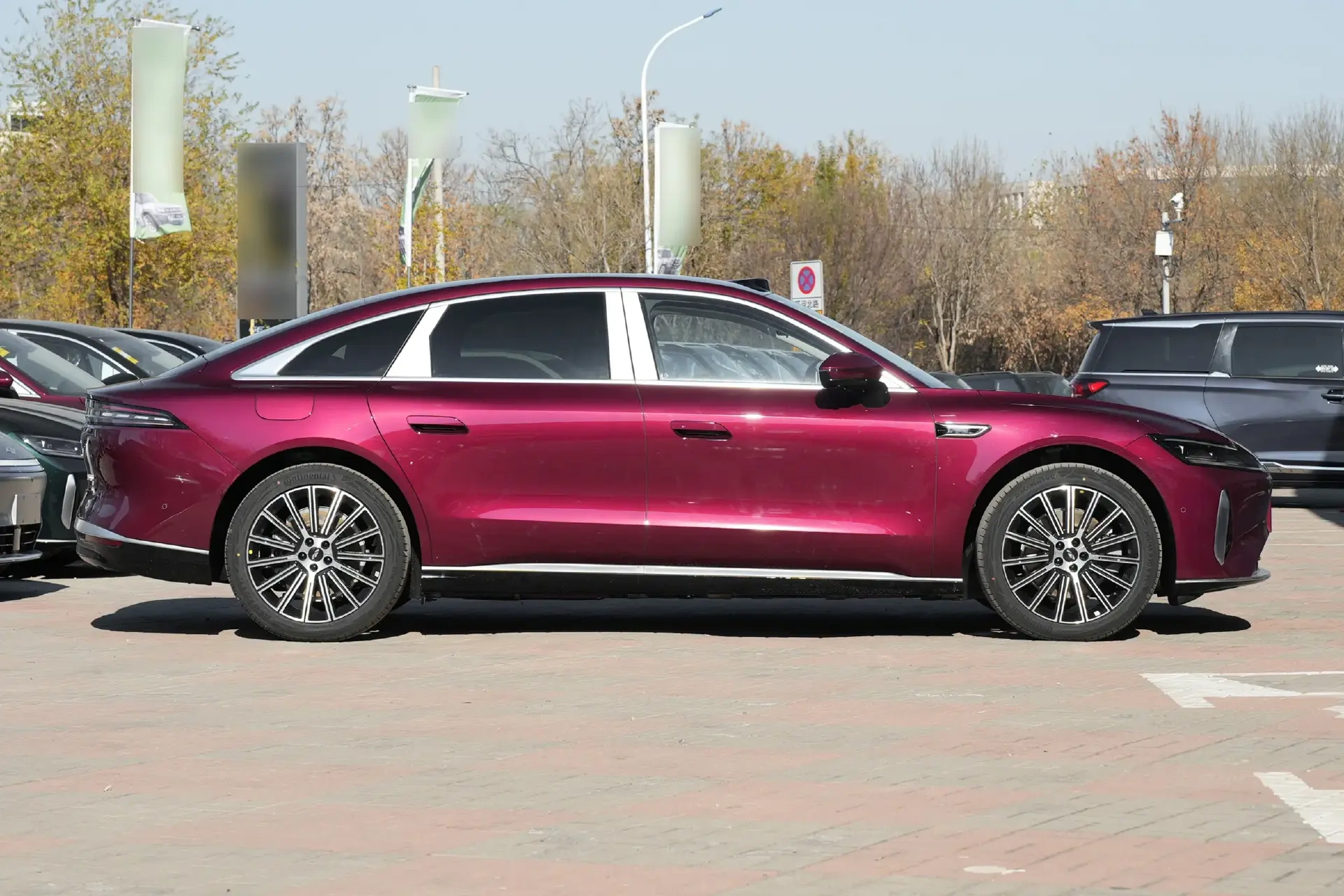 C级插混家轿对比:汉DM-i与风云A9L,20万以内选谁