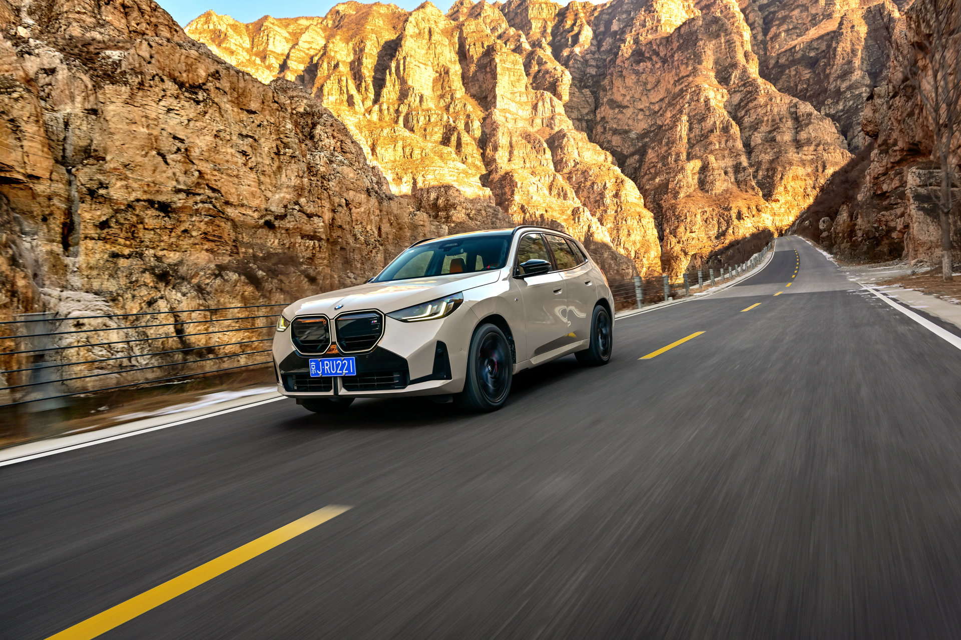 性能与舒适、乐趣与实用兼备！试驾宝马X3 M50