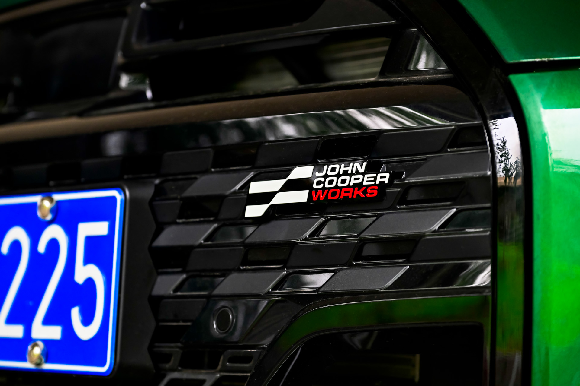 这不仅仅是一辆车，更是一种生活态度！试驾MINI JCW