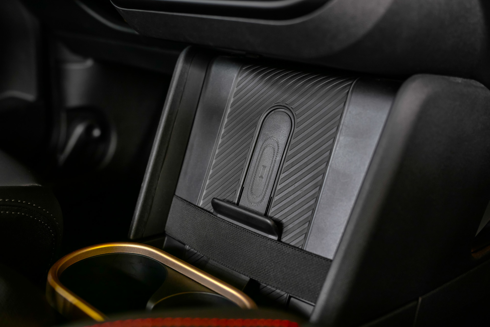 这不仅仅是一辆车，更是一种生活态度！试驾MINI JCW