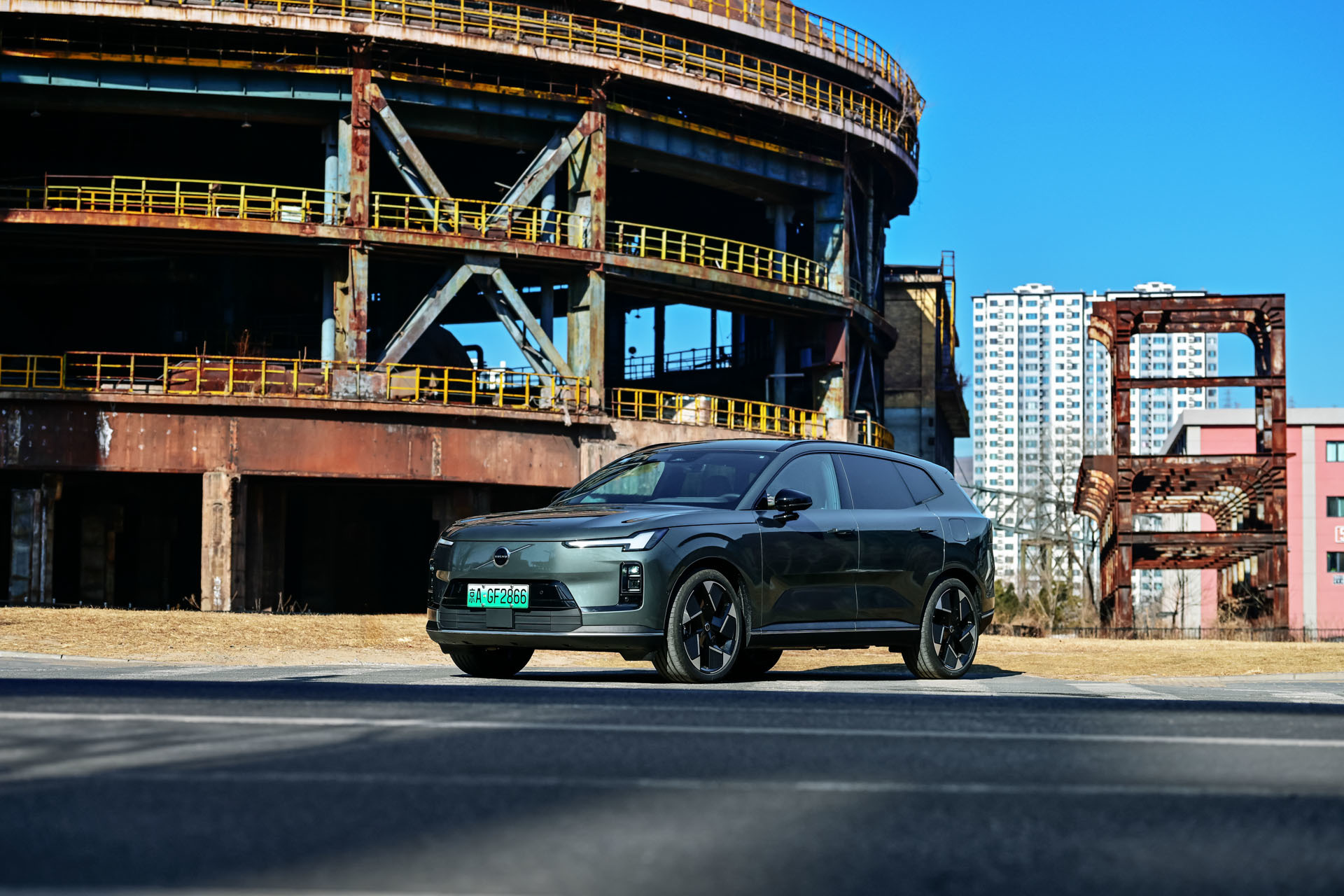 混动之名行电驱之实！试驾沃尔沃XC70