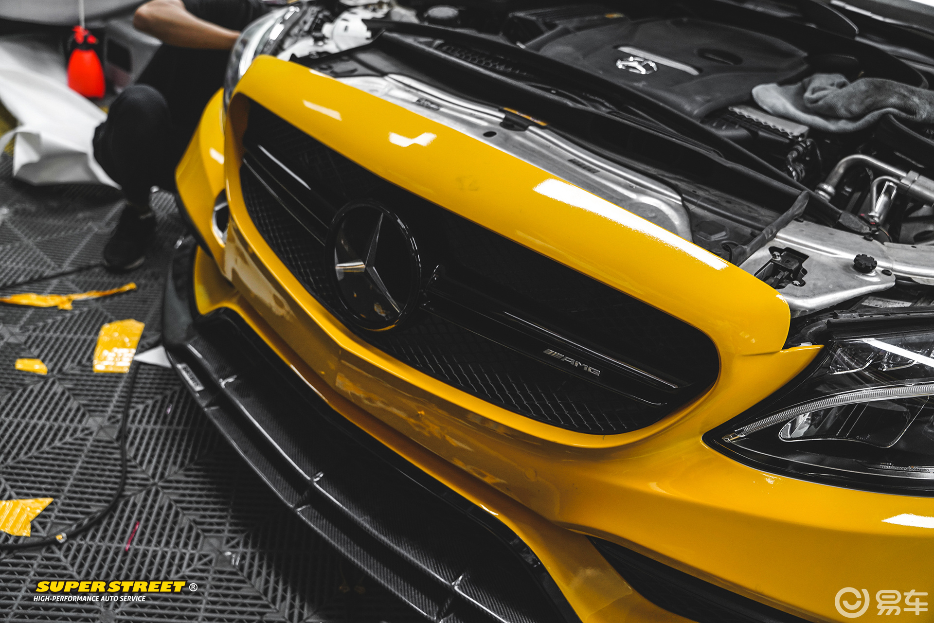 奔驰c级(w205)改色艾利亮光深黄改色膜