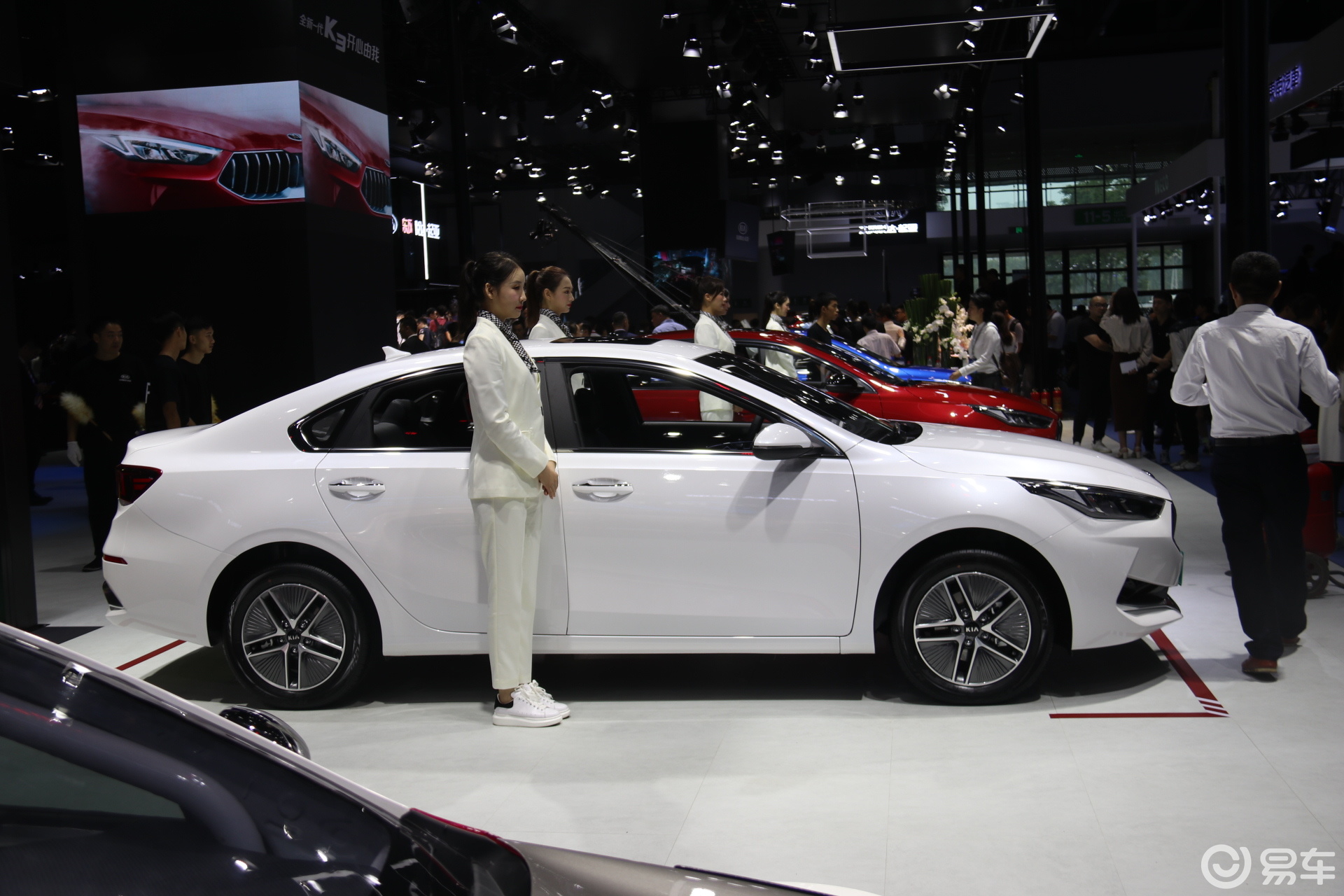 售16.68万元起 成都车展全新一代起亚k3phev上市