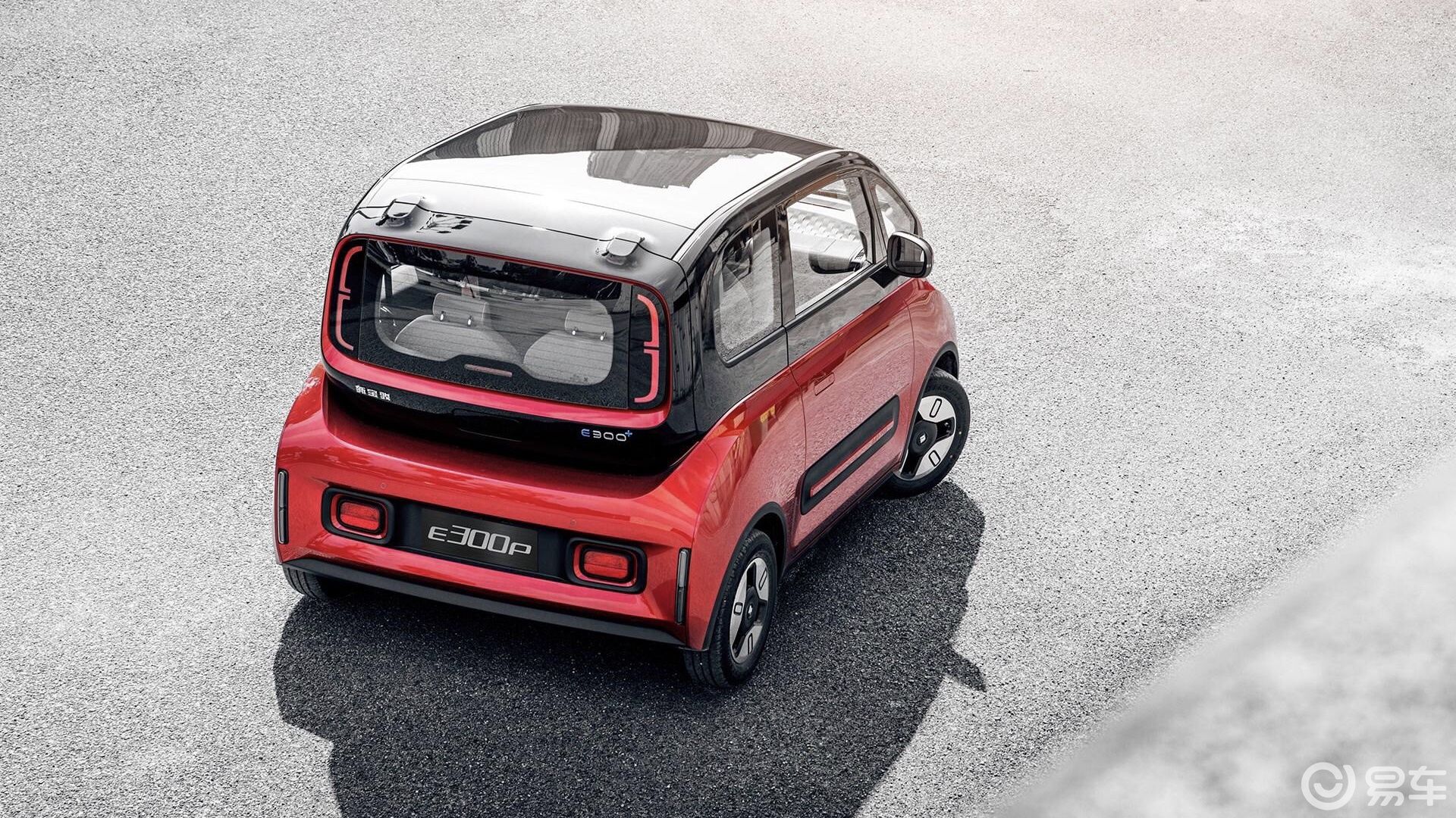 新宝骏e300轴距-轮胎-方向盘-易车