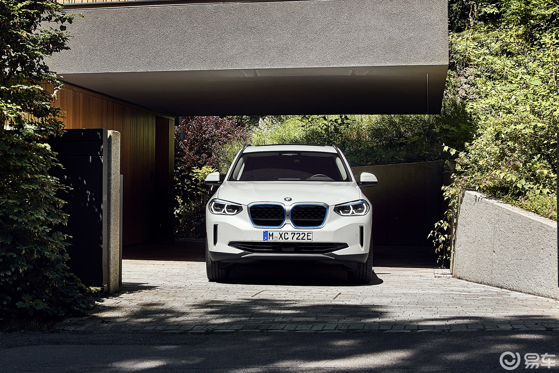 宝马ix3正式亮相,续航可达500km,并将于下半年上市_易车