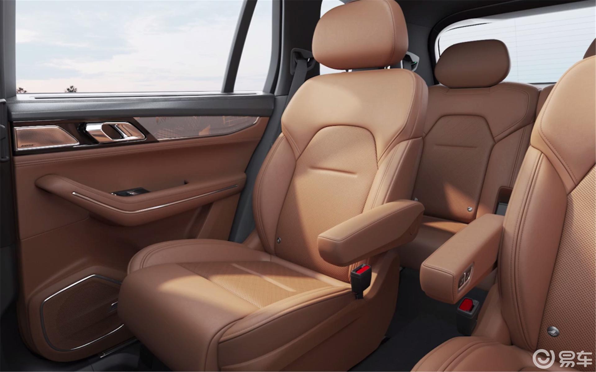 领克09 phev多变的座椅布局_易车