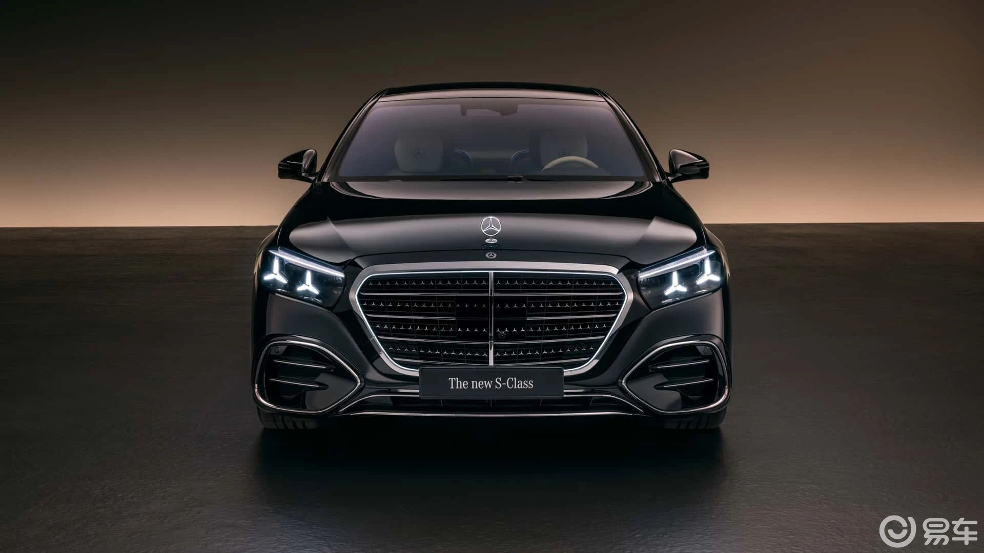 堪比换代!新款奔驰S级首发亮相