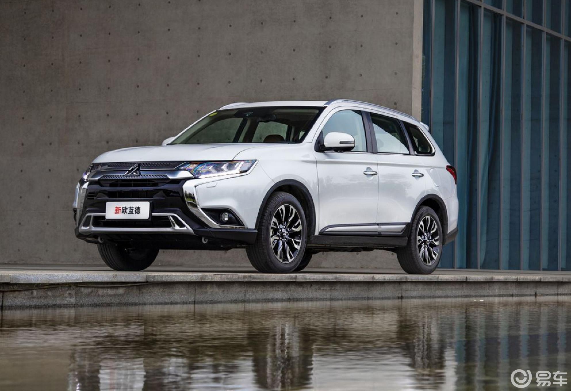 快讯|三菱欧蓝德新车型正式上市 售价22.58万元