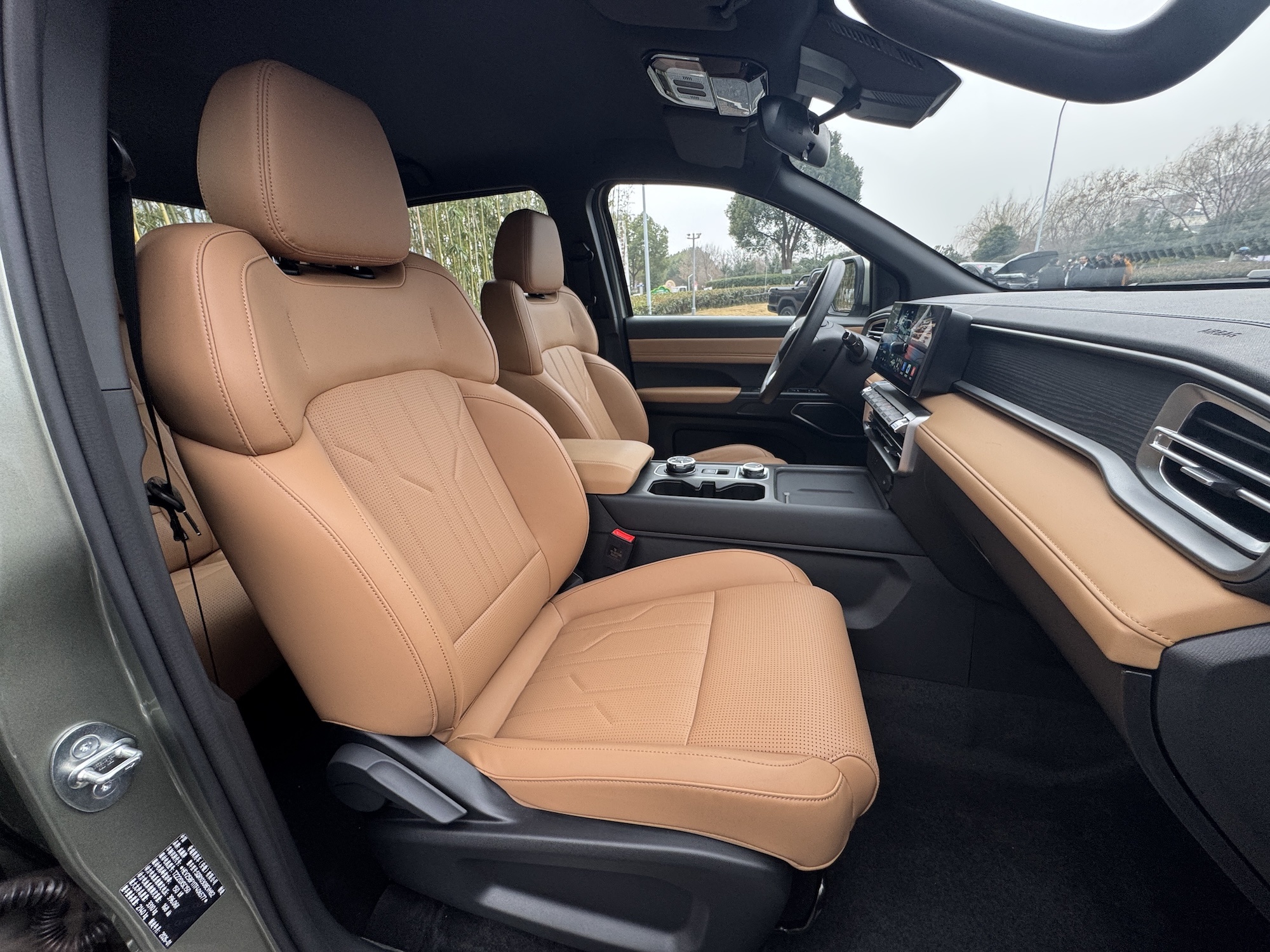 12.78万起，两驱/四驱可选，奇瑞威麟R08 EV上市