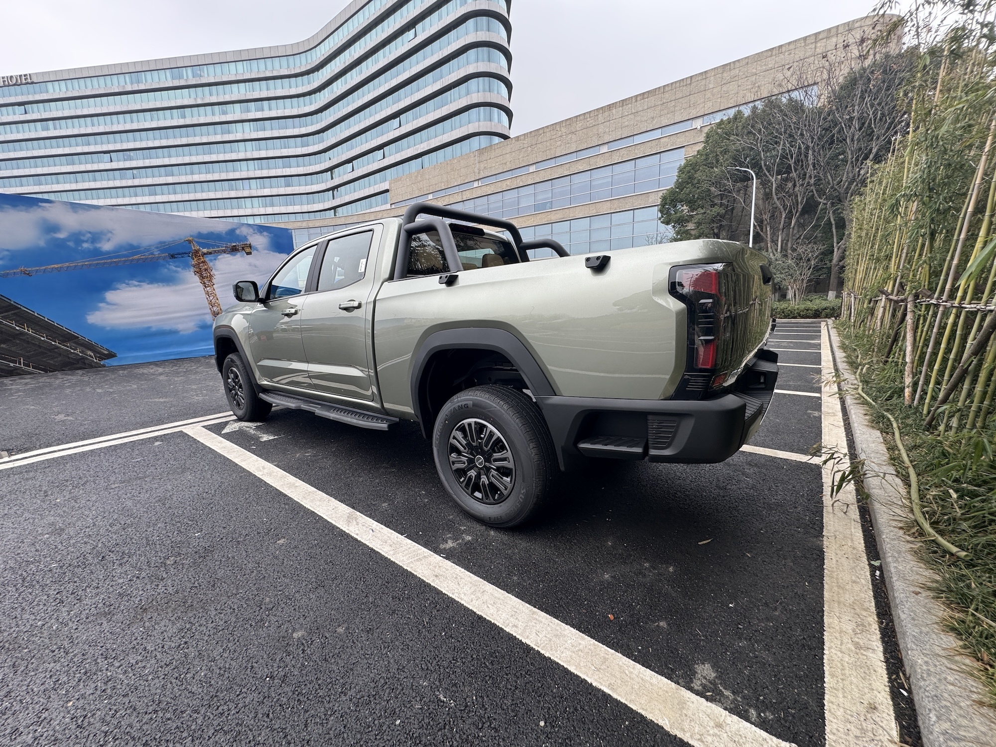 12.78万起，两驱/四驱可选，奇瑞威麟R08 EV上市