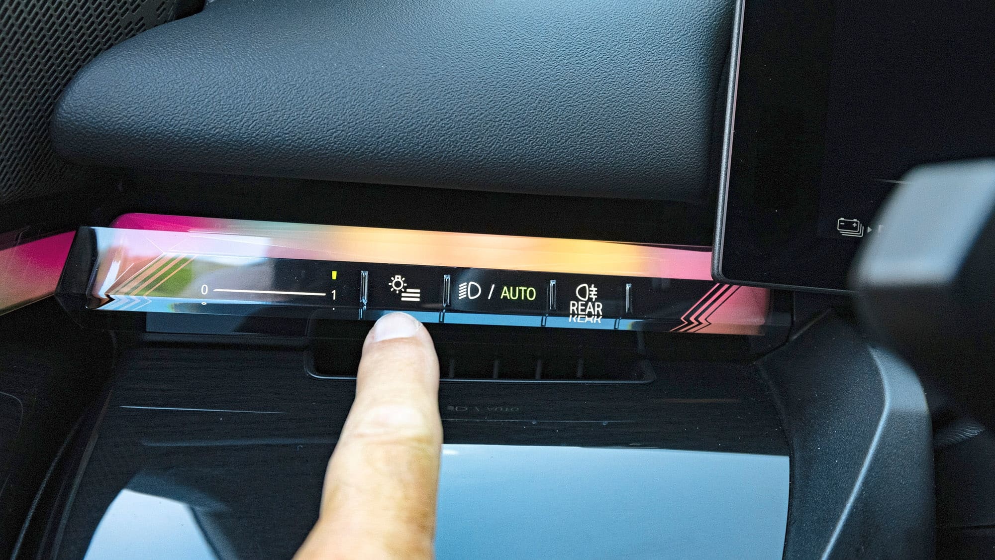 奥迪S6 e-tron与BMW i5谁更对味？