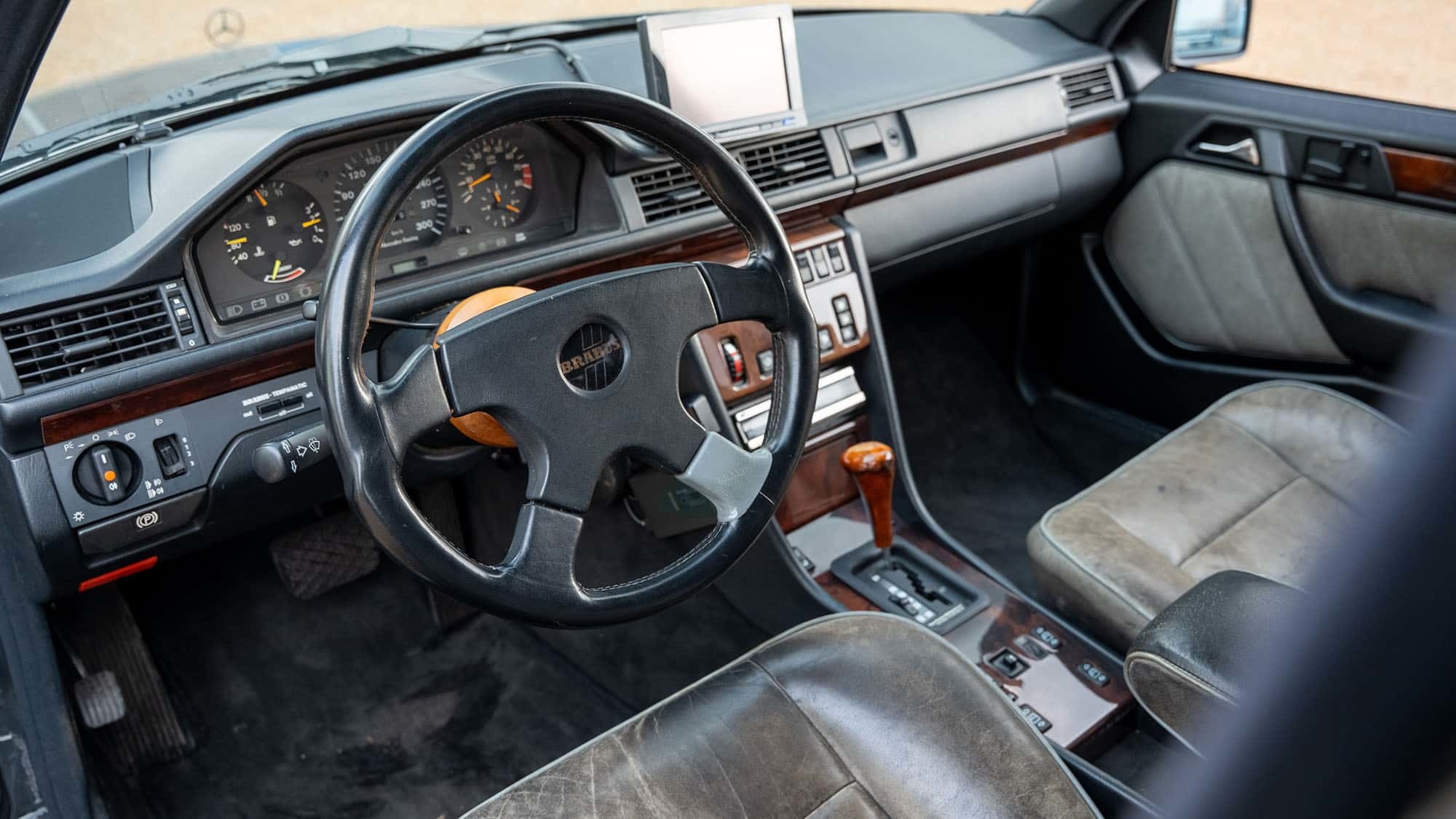 一辆Brabus改装S124的传奇故事