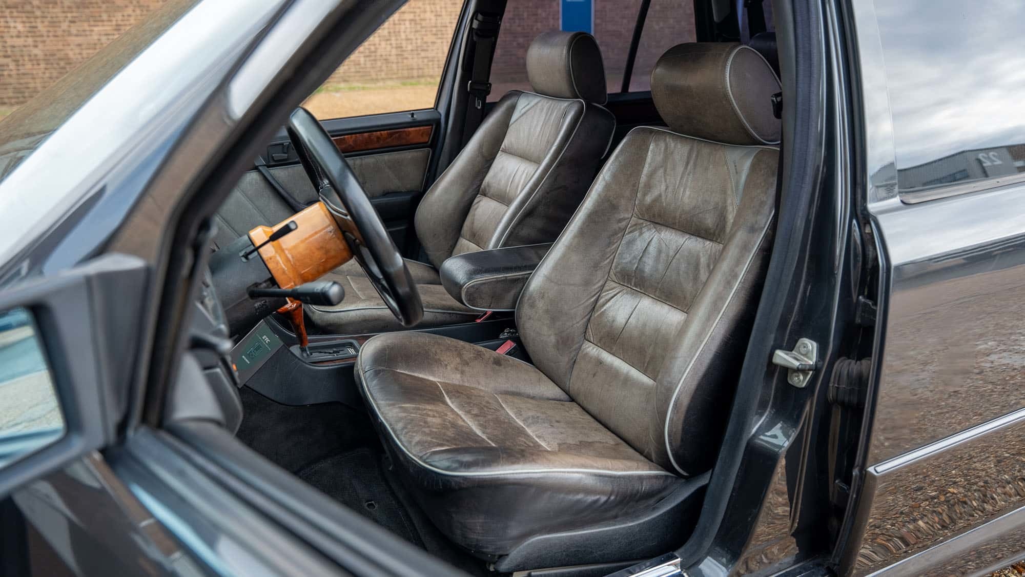 一辆Brabus改装S124的传奇故事