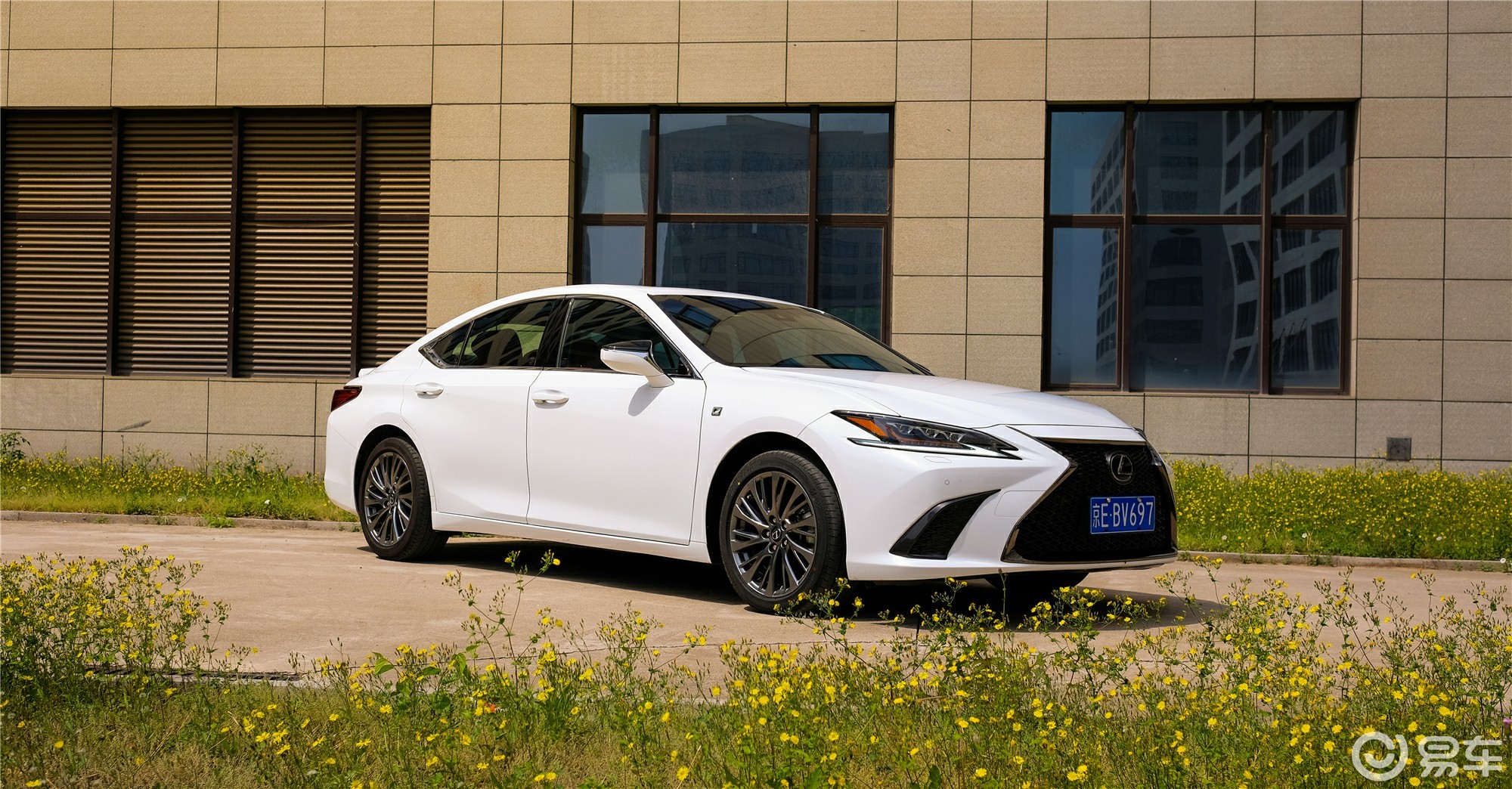 一支调味剂雷克萨斯es260fsport