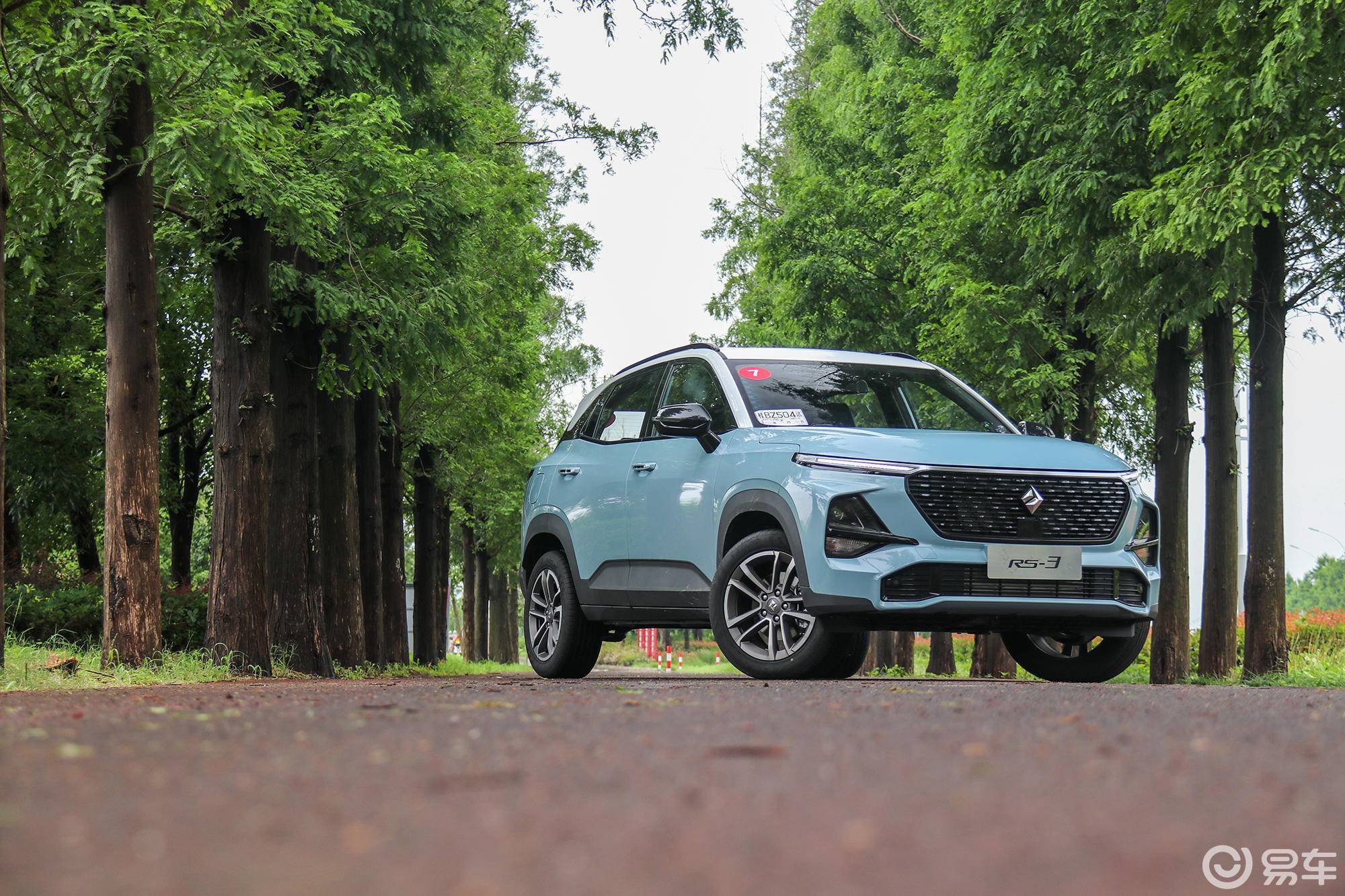 不愁回头率的换"芯"人,试驾新宝骏rs-3 1.5t_易车