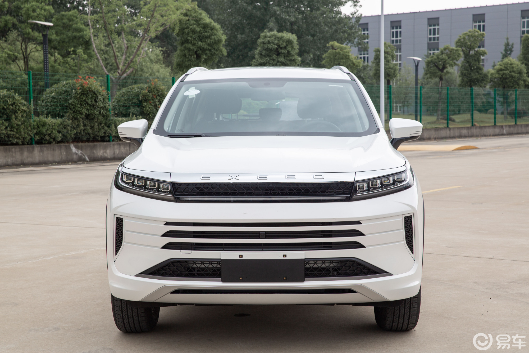 奇瑞星途lx实车现身1099万16t配电子拨钮换挡