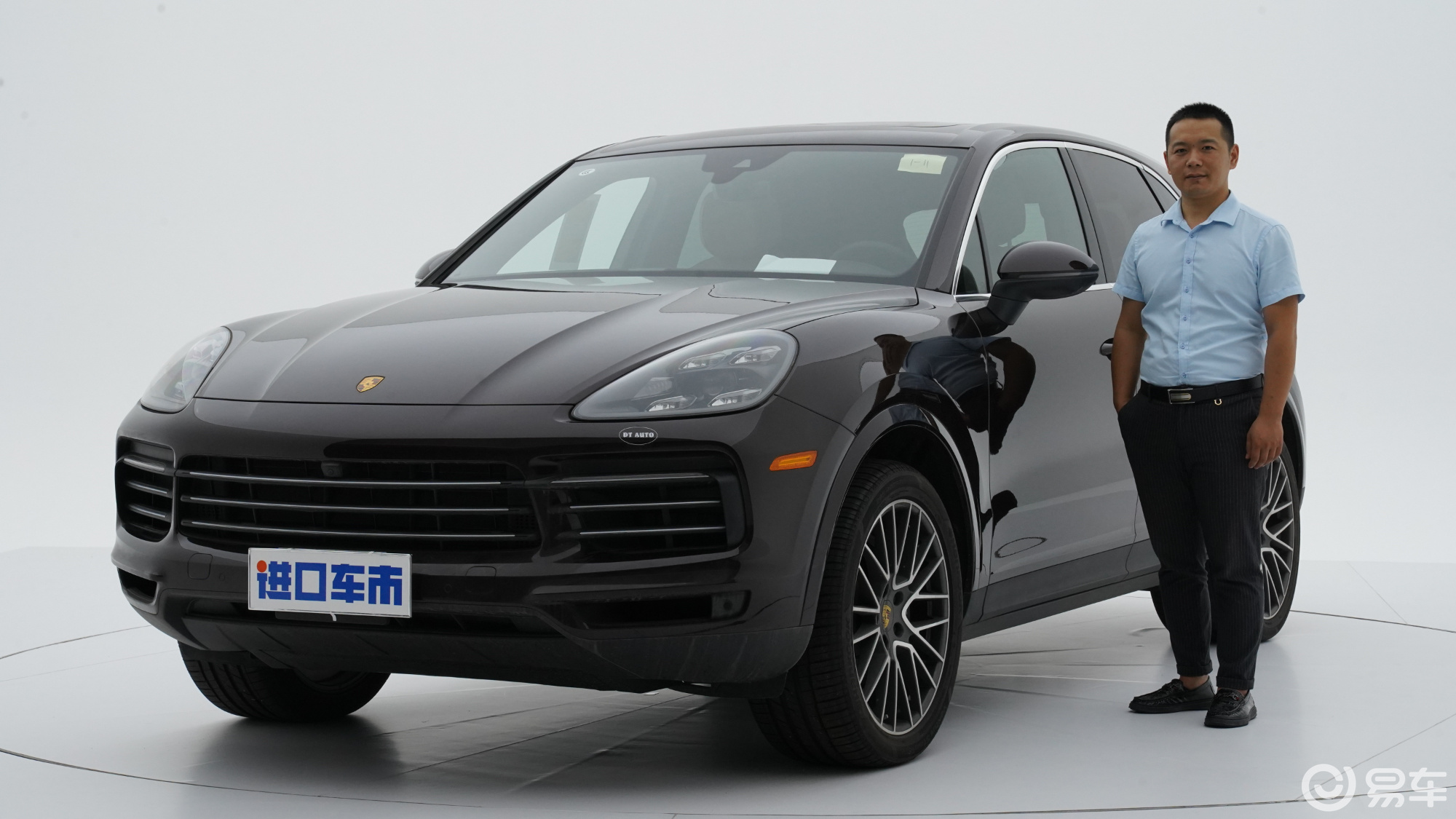 保时捷凯宴,经典时尚的外观,更受年轻人喜爱.