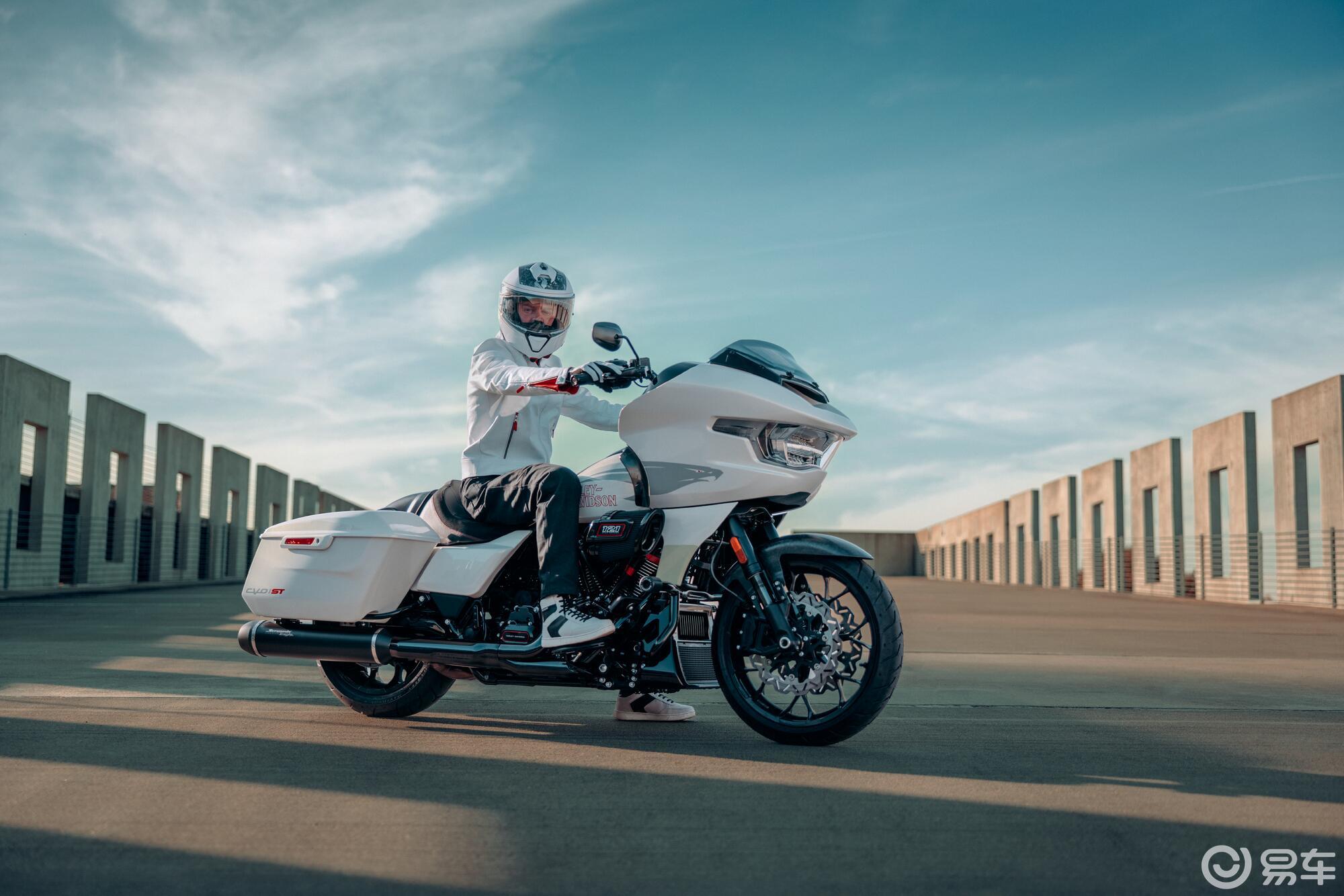 哈雷新款CVO车系正式登陆中国市场，新增ST车型引领潮流_易车