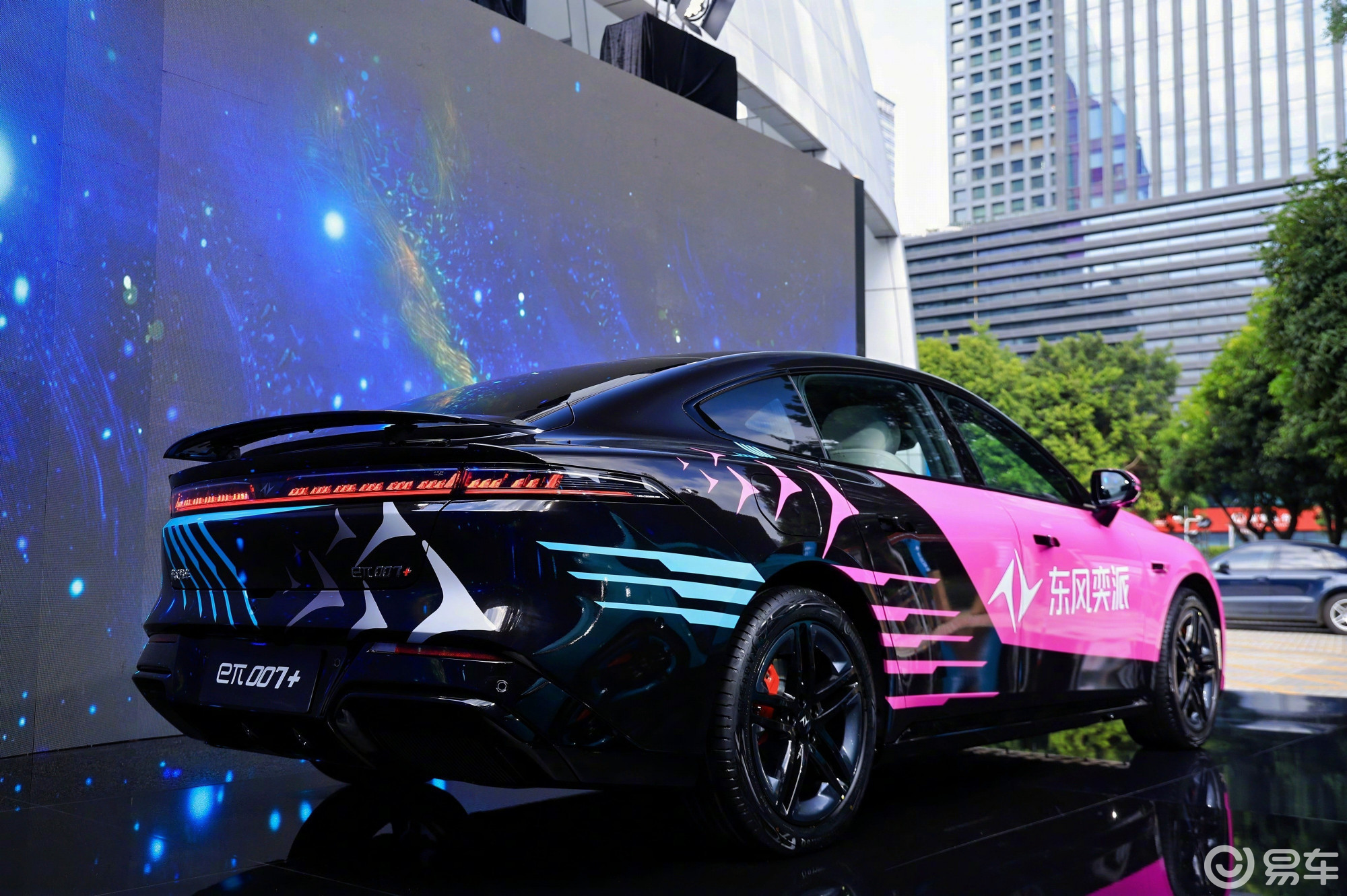 全系配激光雷达！13.99万起！东风奕派eπ007+上市