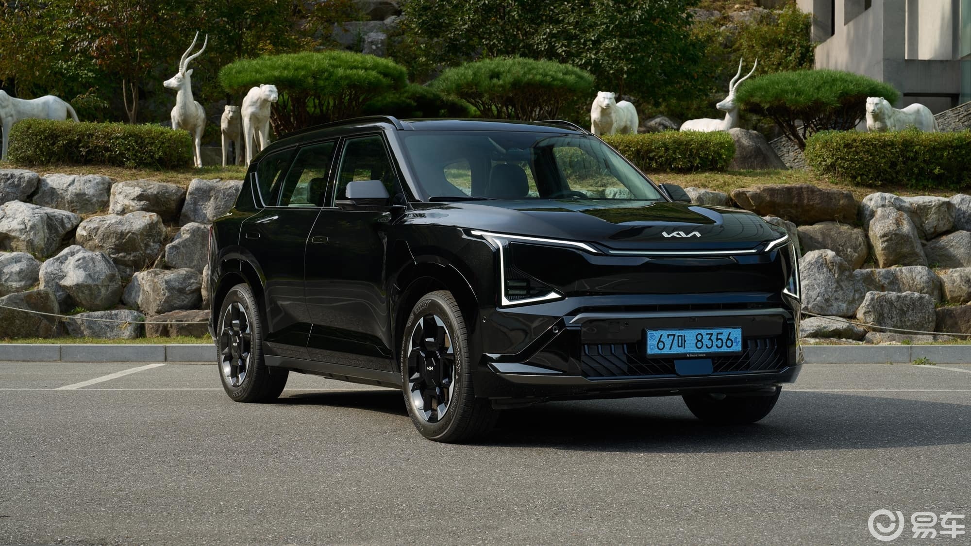 纯电还是混动？起亚EV5对比狮铂拓界，更好选择是？