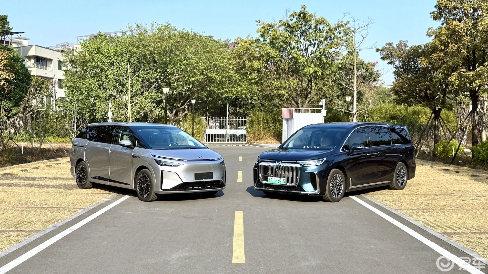 岚图梦想家和小鹏X9增程版，谁更符合“家用”需求