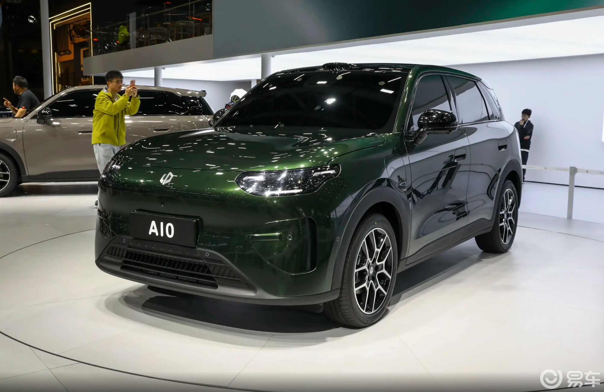 零跑A10起步6.58万竞争代步市场，续航有实力，值不值