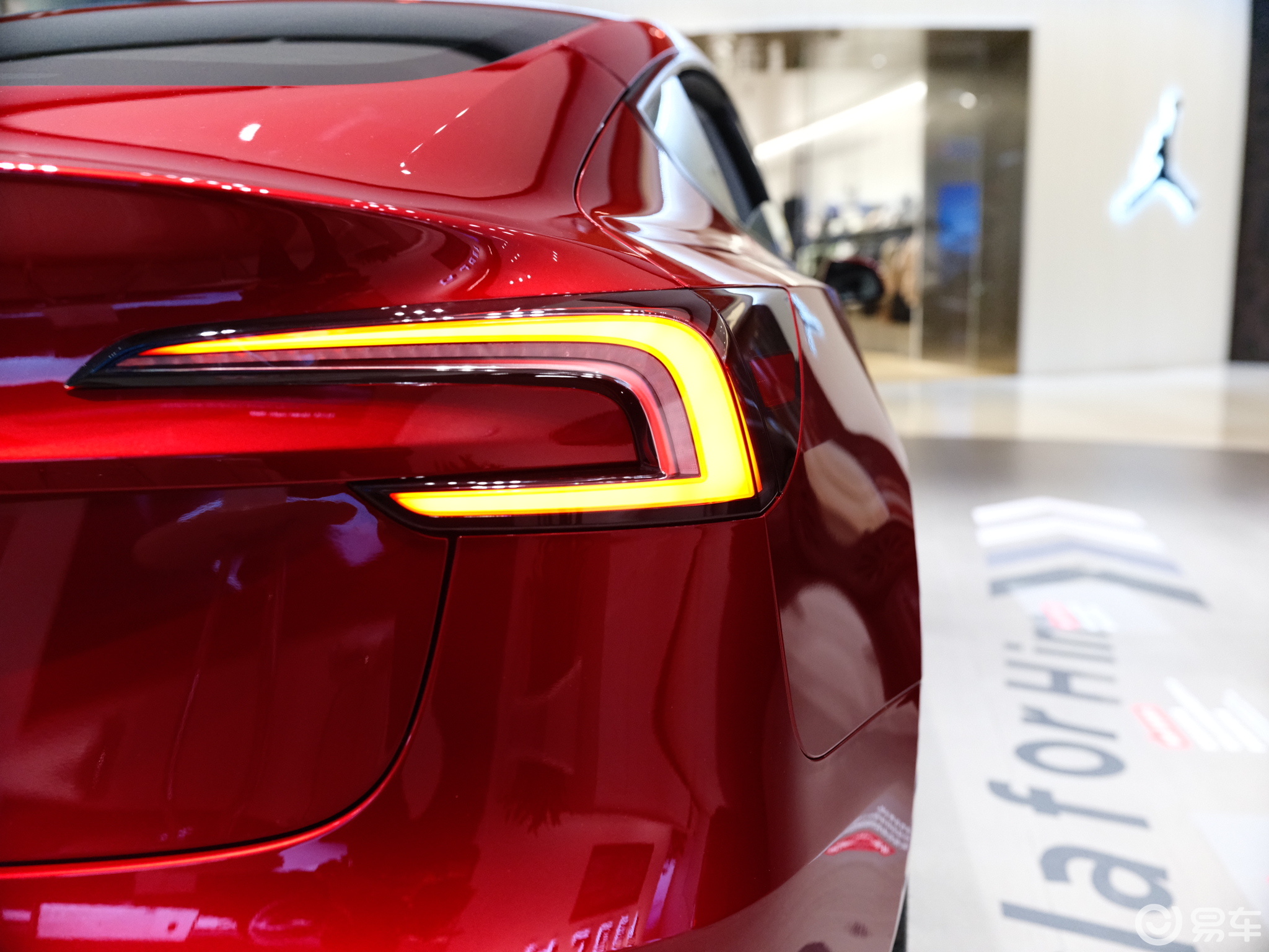 Model 3焕新版静态体验:除了续航和动力,都是大升级_易车