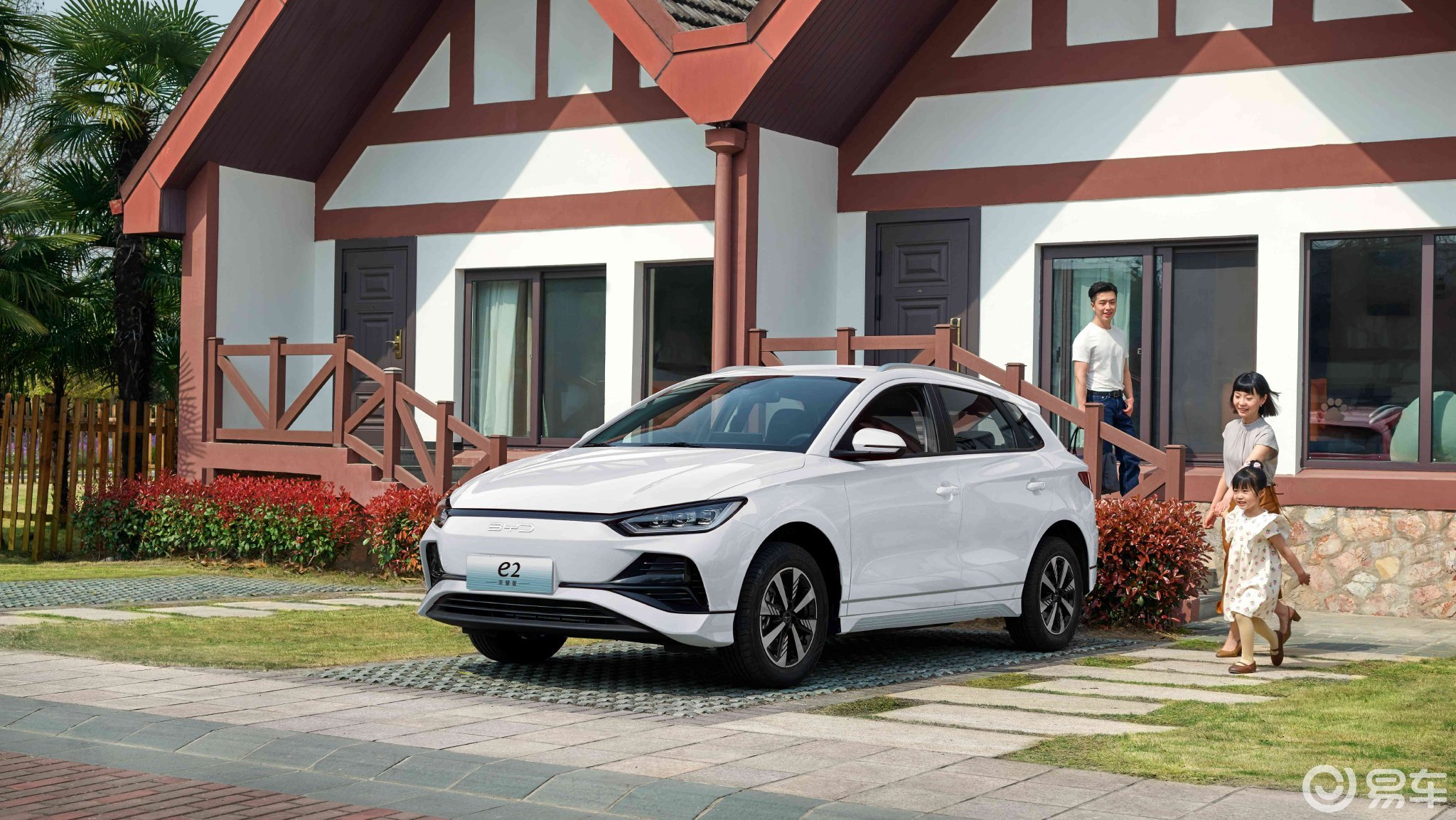 比亚迪e2纯电动车配置