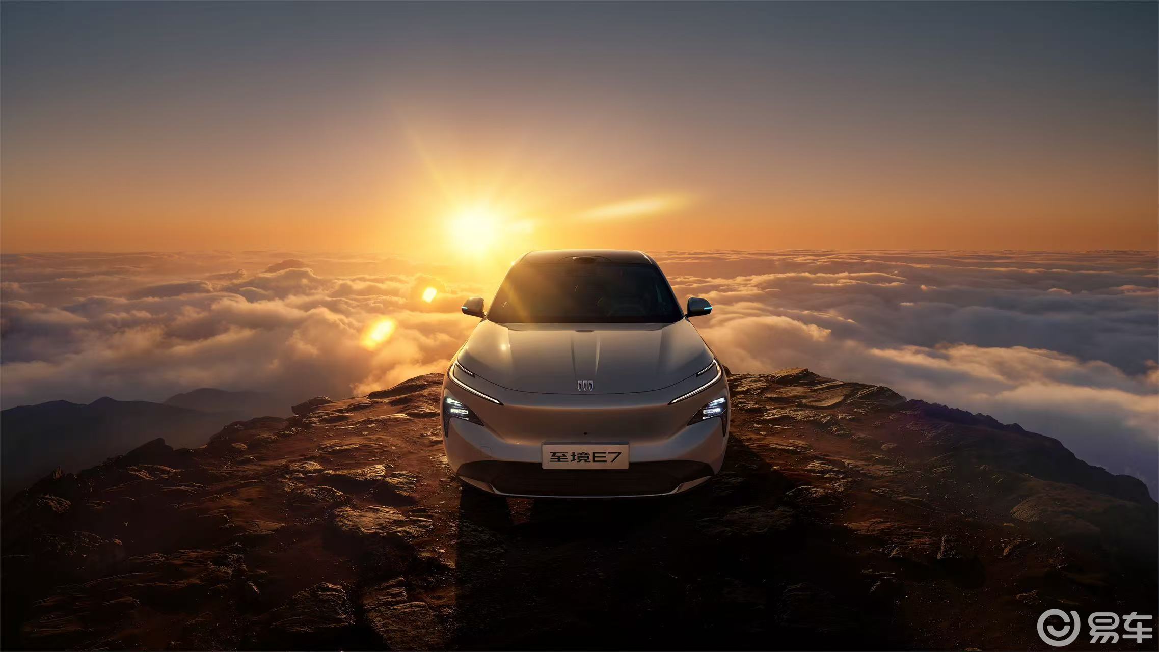 大五座SUV/配二排吸顶屏，别克至境E7内饰细节曝光