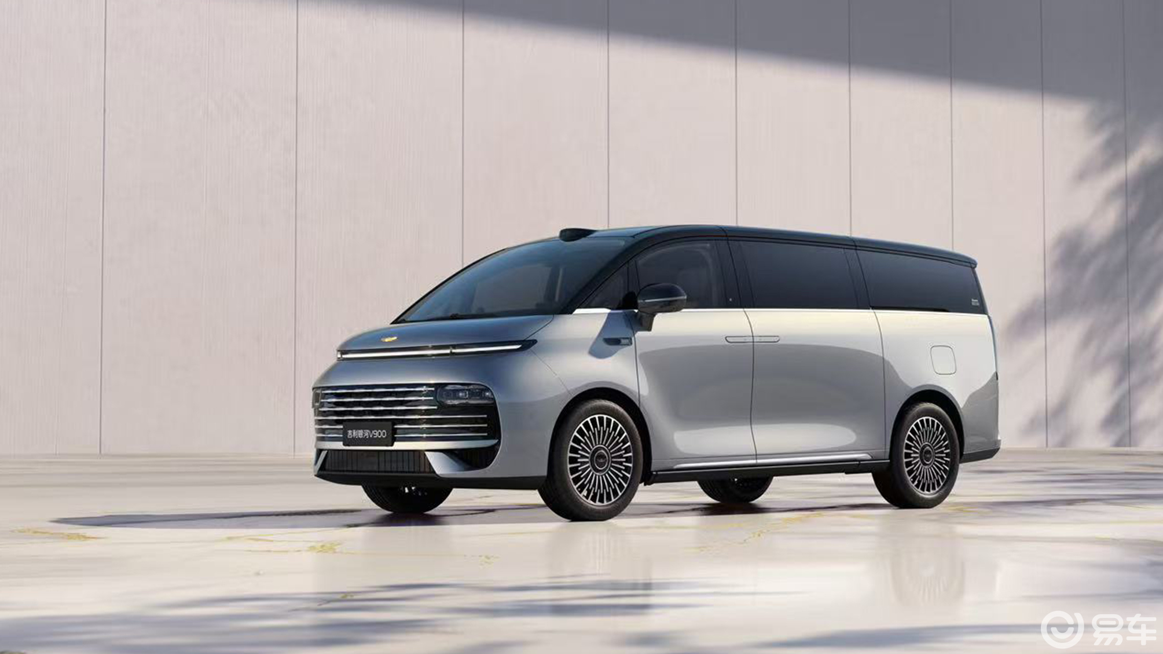 超级AI增程吉利银河 V900广州车展全球首秀