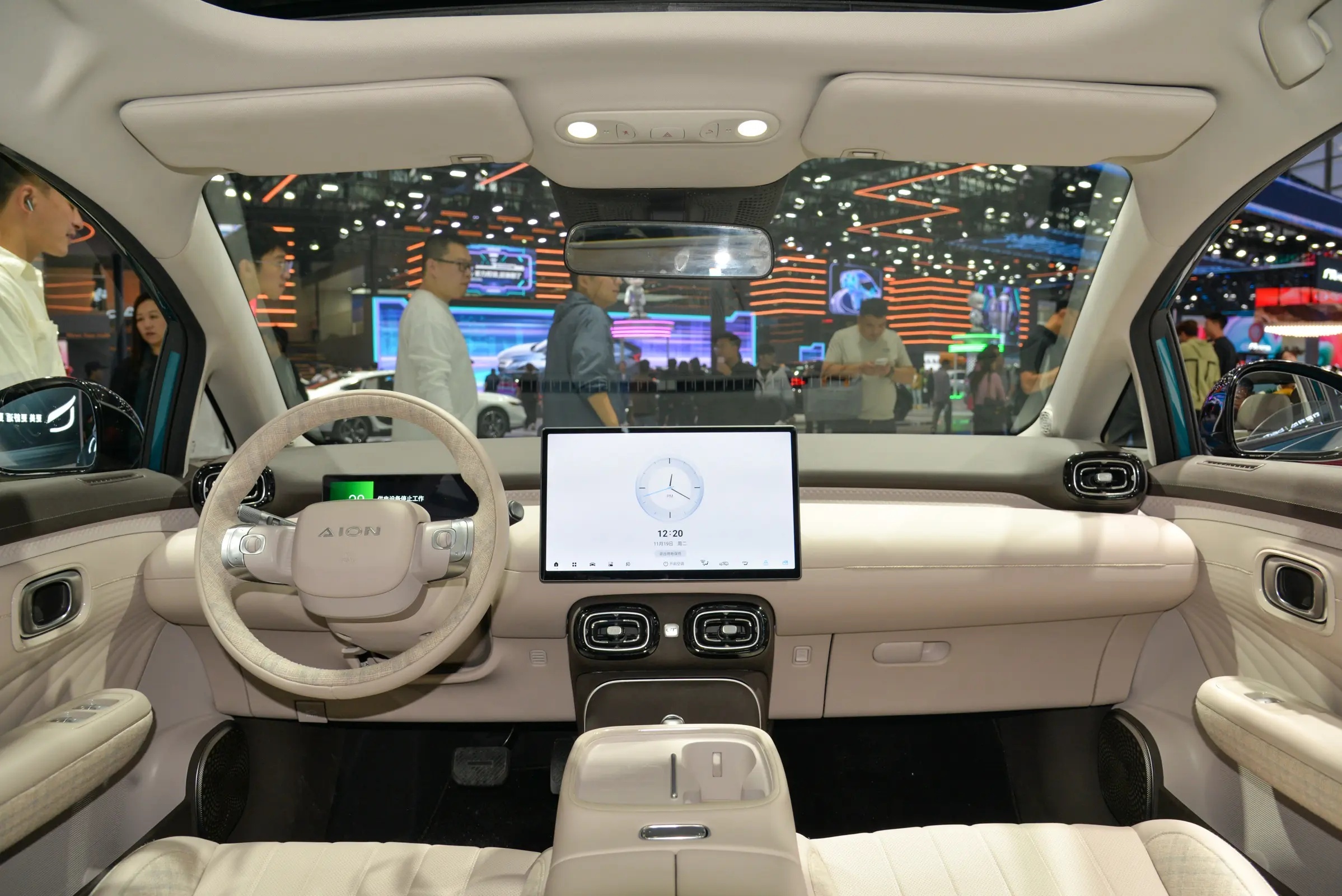 8万左右买新能源车推荐这几款，精致好开还省钱