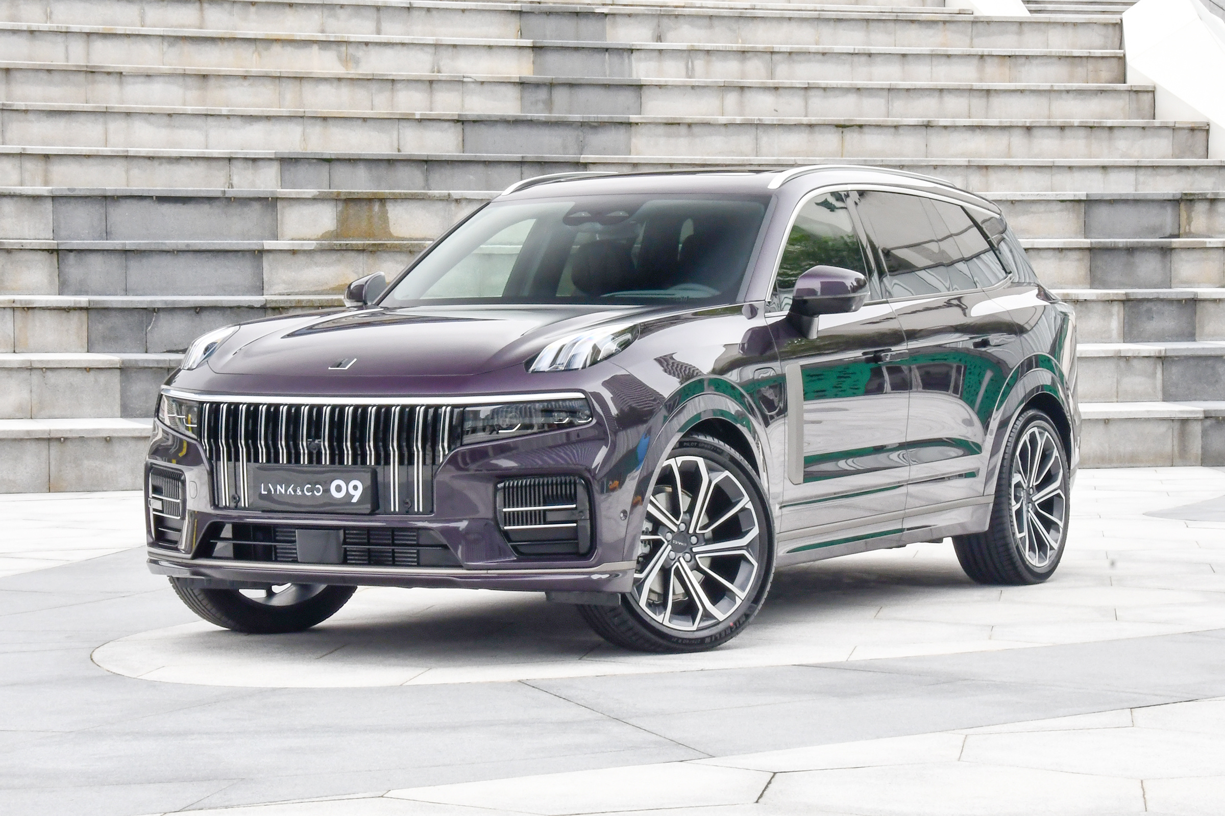 领克09今日9时开启预售通道27万起就能买中大型suv