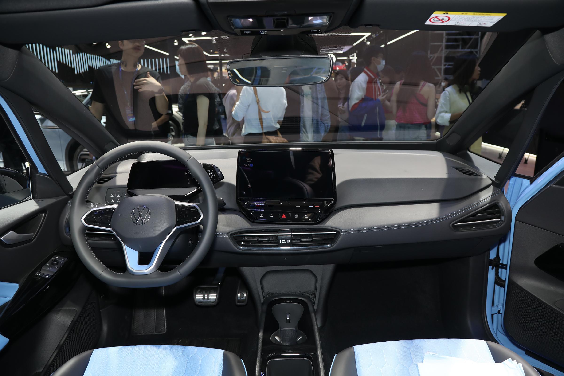 大众id.3新车的内饰造型看起来还是过于简洁_易车