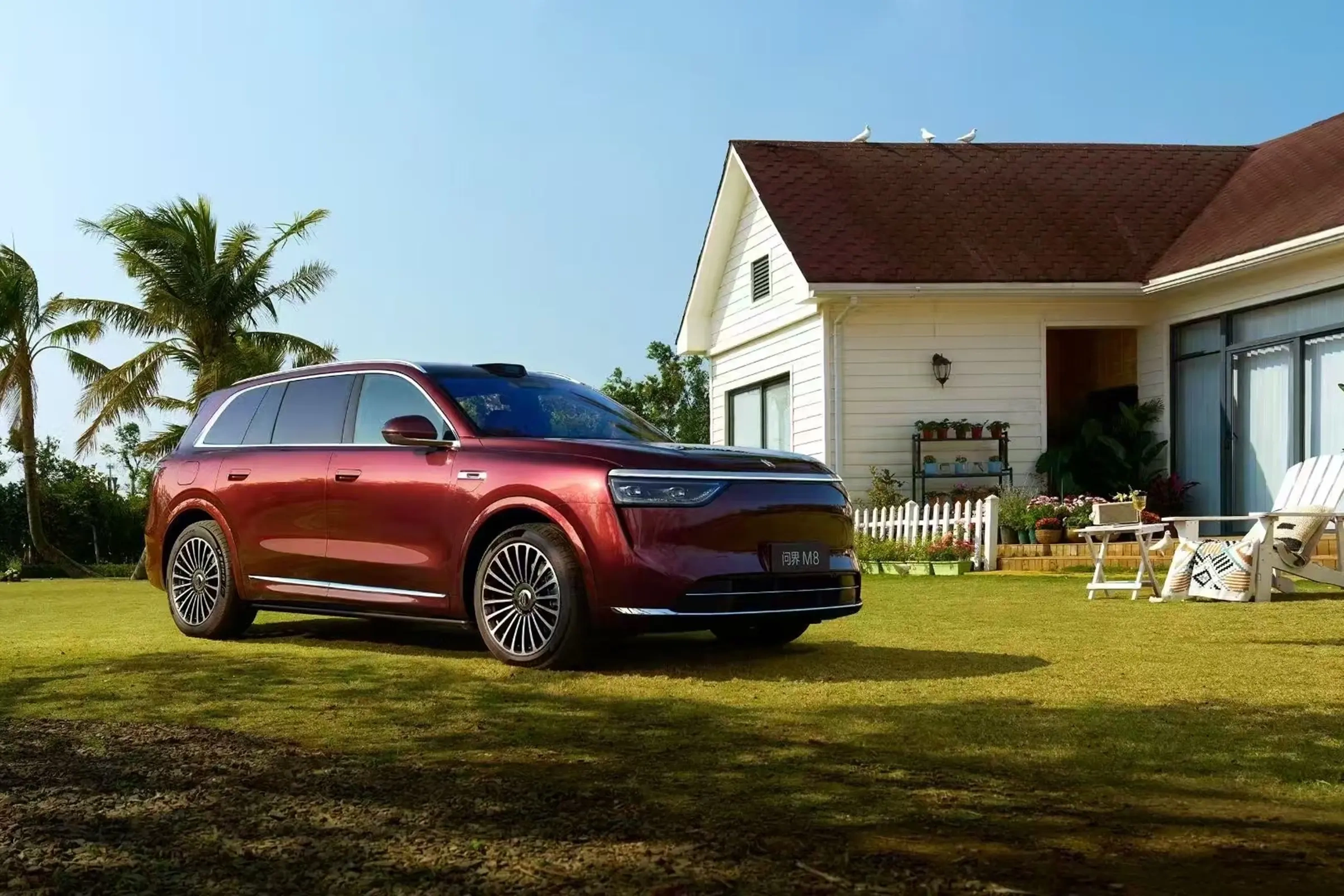 问界M8对比腾势N9，谁才是家庭用户的真香之选？