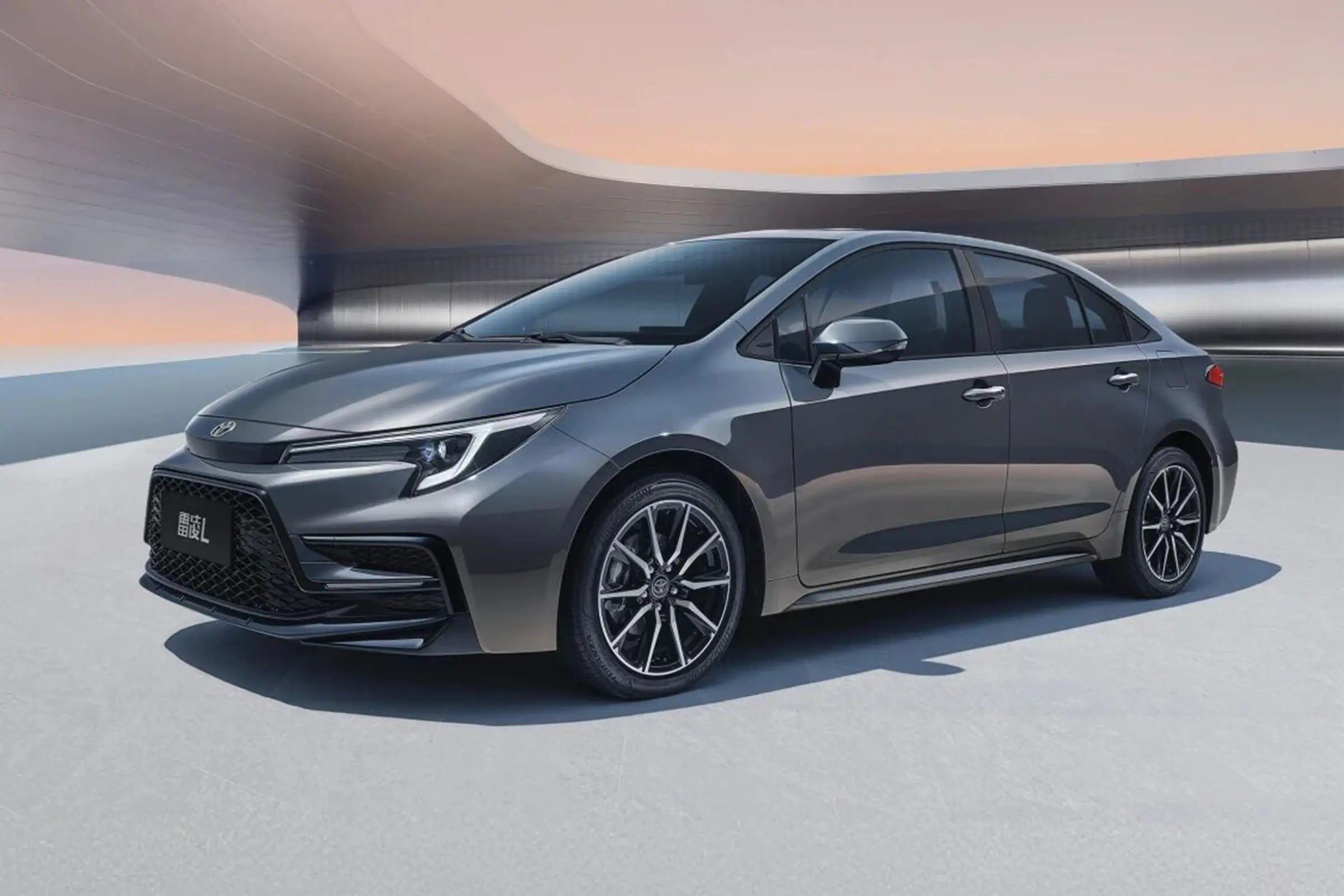 轴距加长50mm仍遇冷？广汽丰田雷凌L起售价12.98万