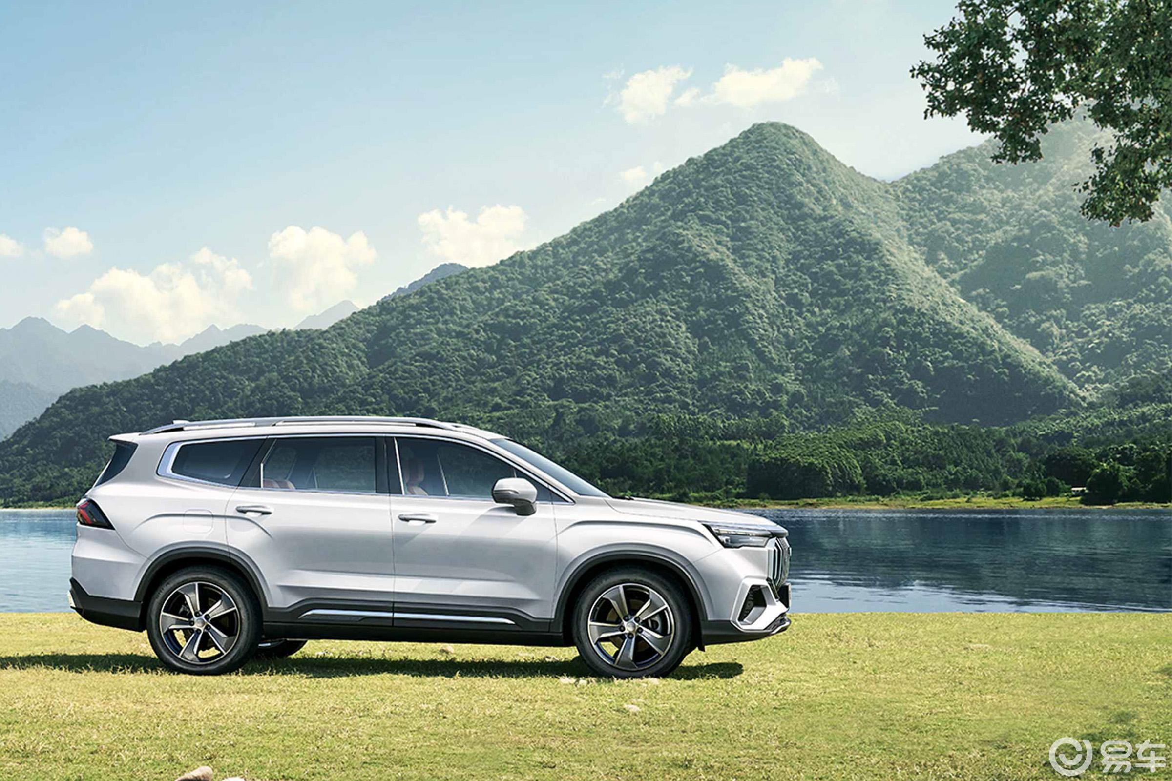 豪越l车身-黑色-内饰-易车