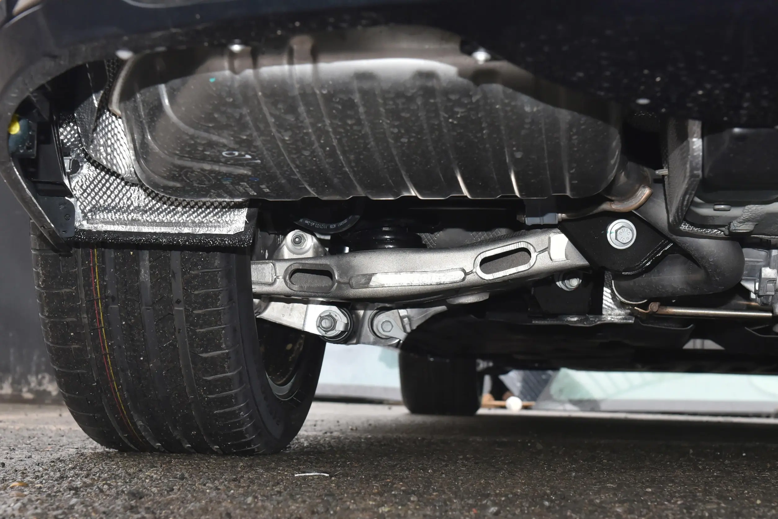 2024款捷豹xfl会提供三种不同调教的20t发动机其中p20