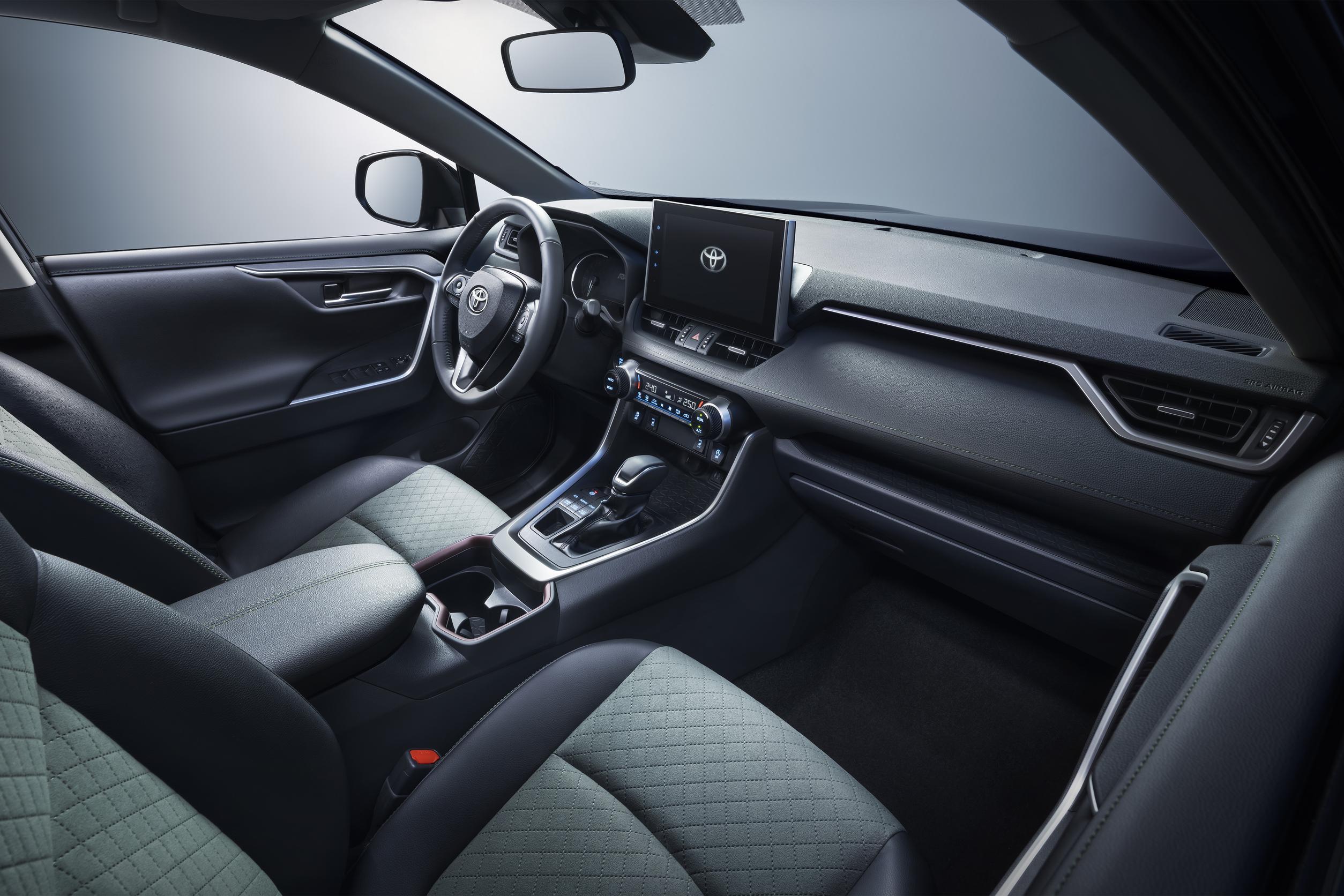 不过相比领克01cr-v和荣放的车机系统在升级后响应速度和娱乐性_易车